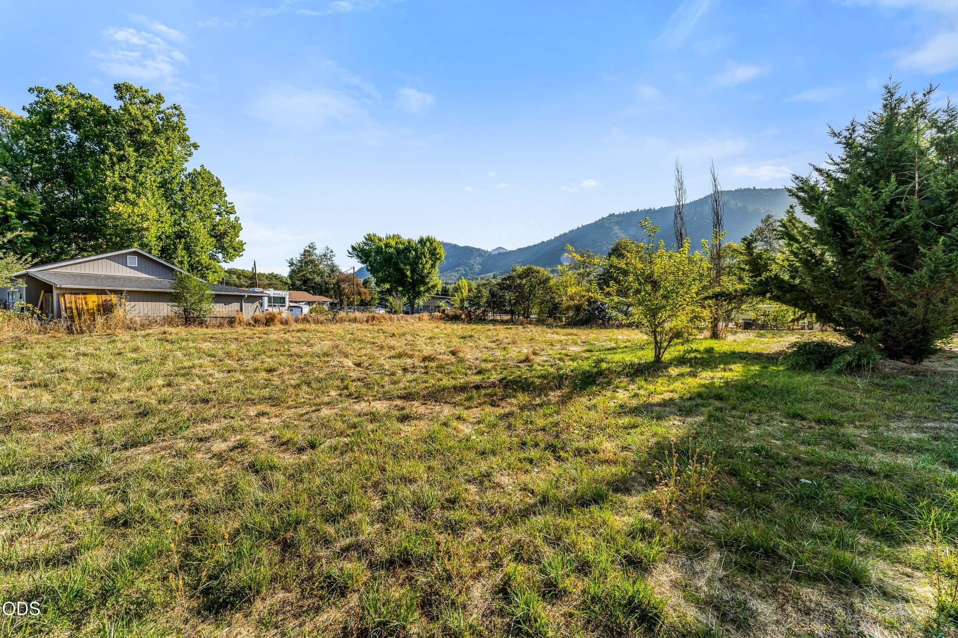 09-EXT (9 of 14). Photo 4 of 25, 355 Cheslock Road, Grants Pass, OR 97527