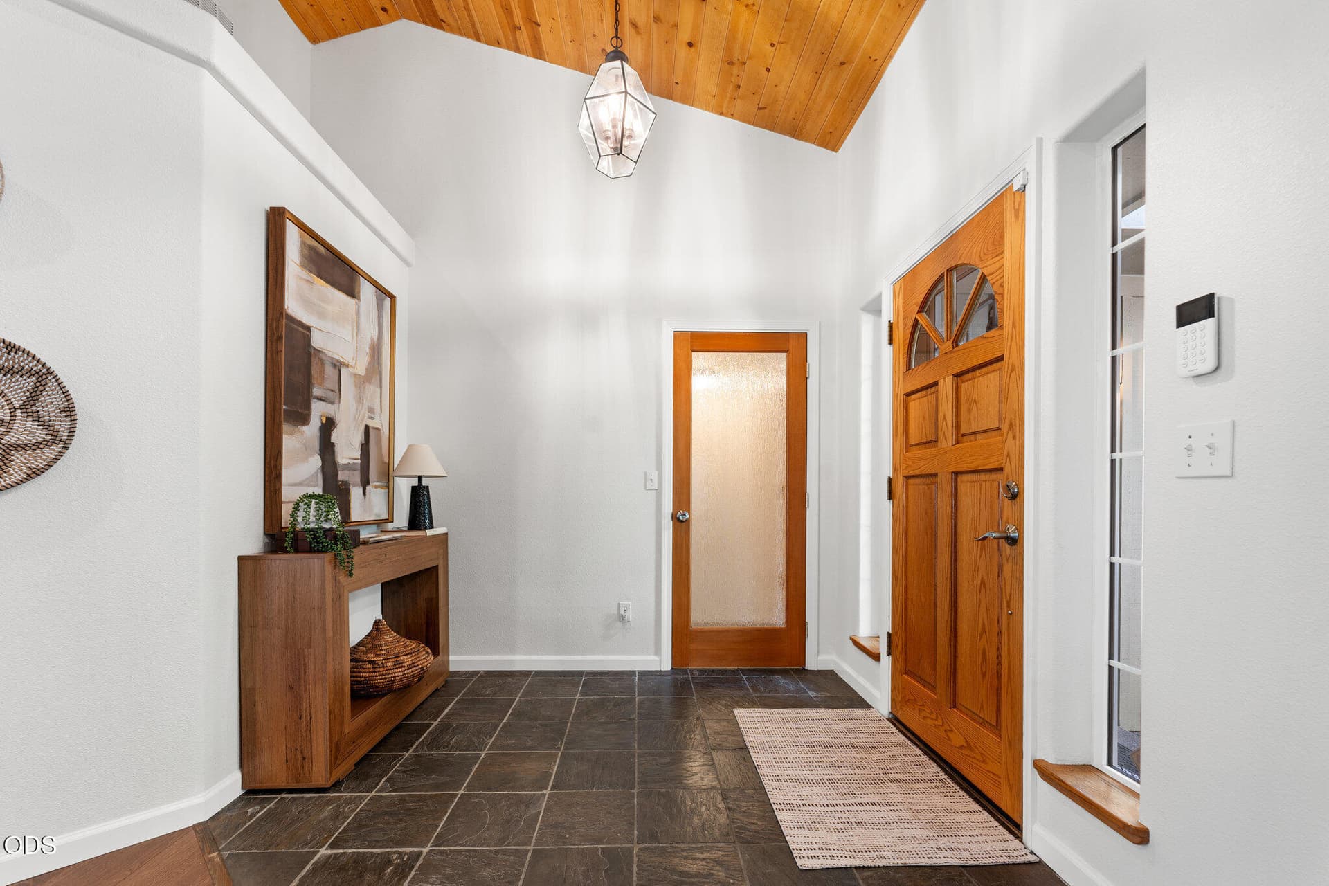 1144-Colonial-Drive-14-1321. Photo 3 of 54, 1144 Colonial Drive, Grants Pass, OR 97526