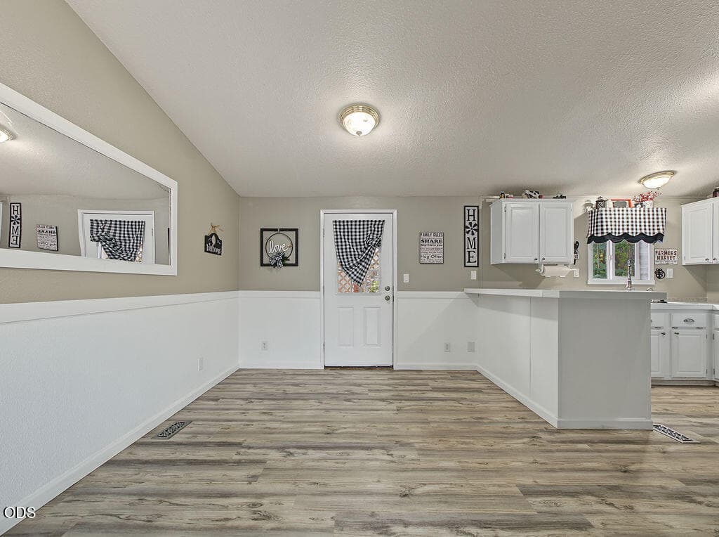 P9180183. Photo 5 of 29, 1260 Homedale Road, Klamath Falls, OR 97603