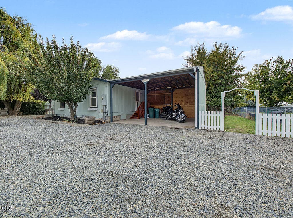 Front Of Home. Photo 1 of 29, 1260 Homedale Road, Klamath Falls, OR 97603