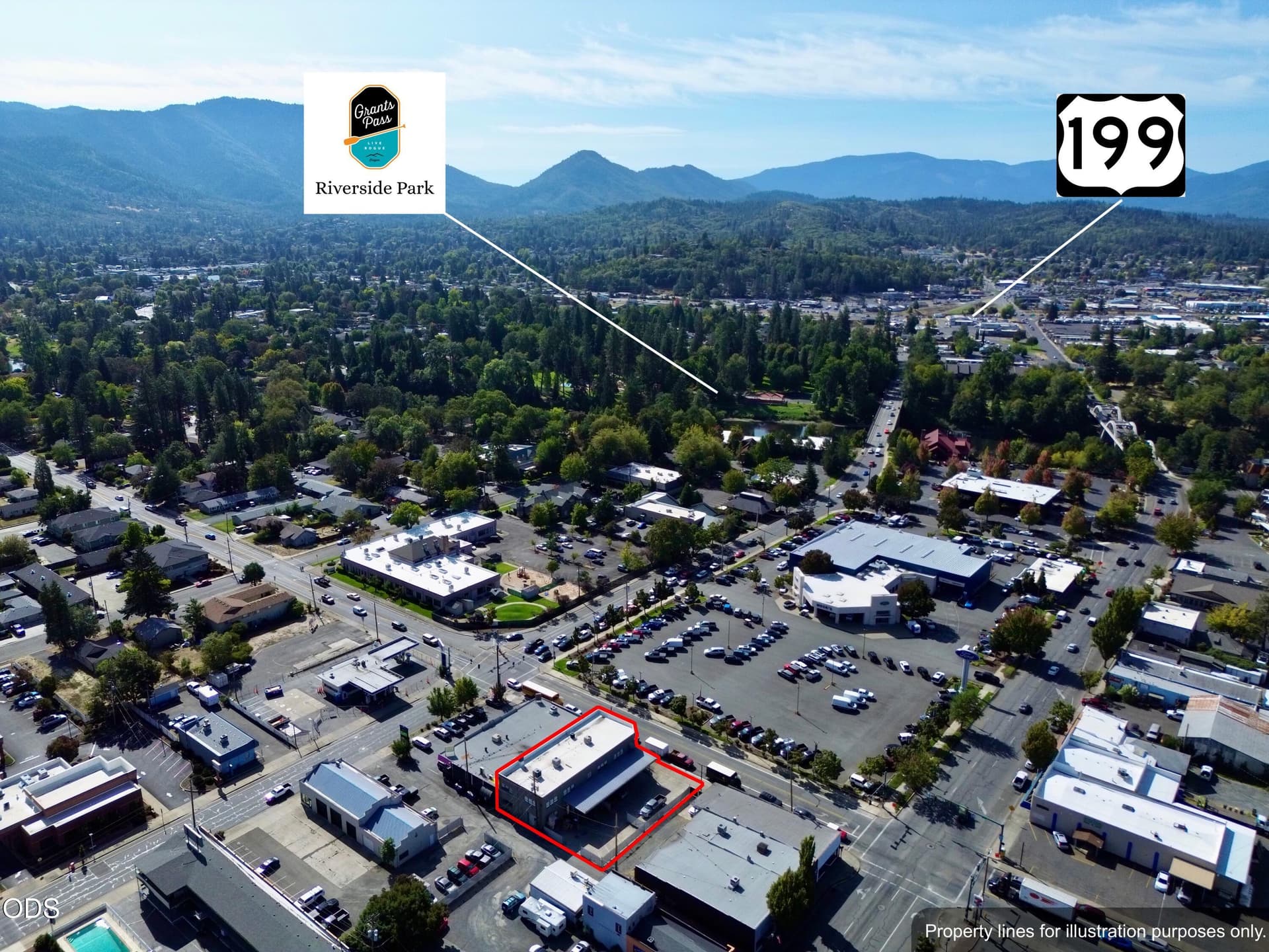4. Photo 5 of 34, 112 SE M Street, Grants Pass, OR 97526