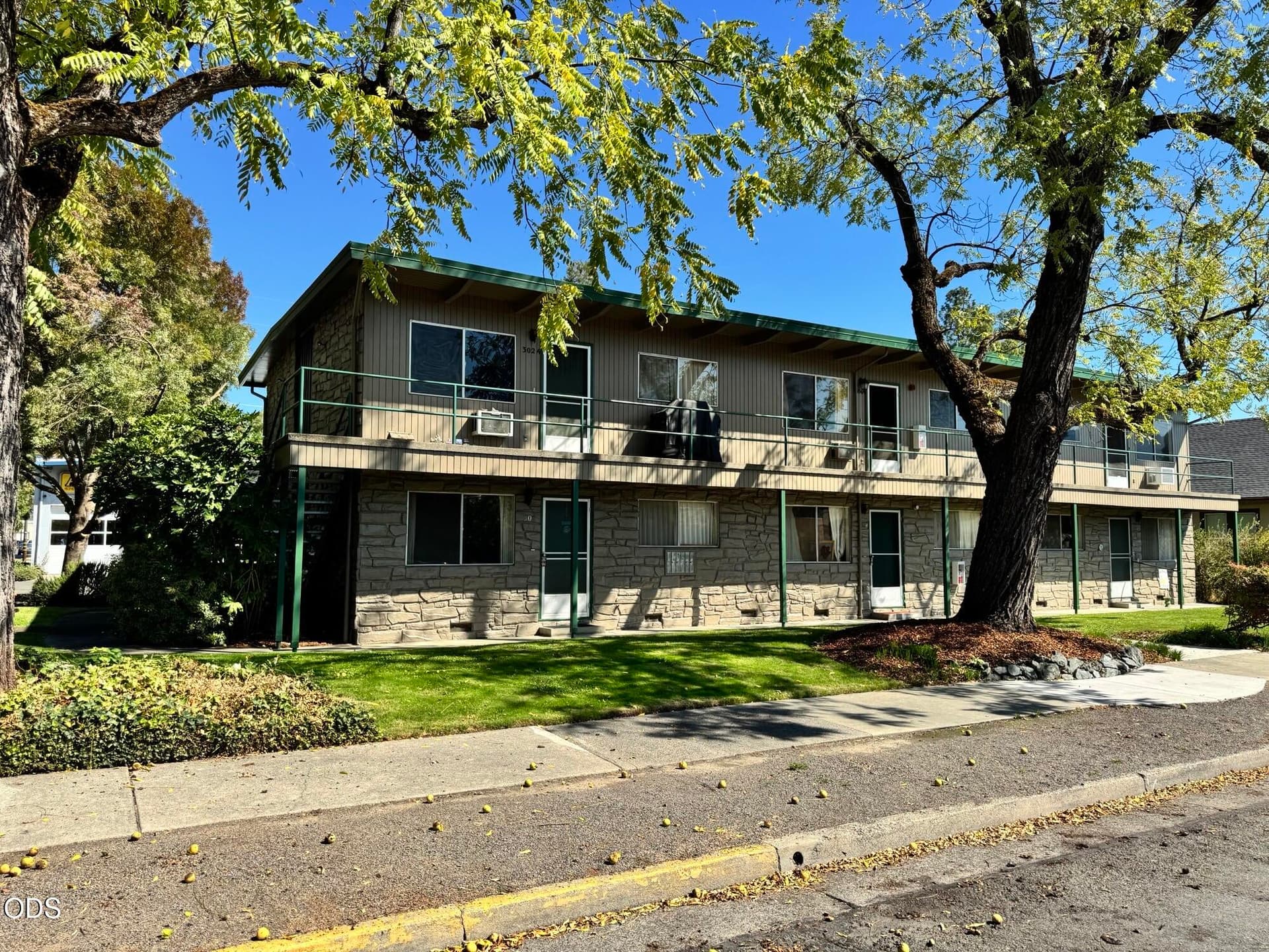 K St. Photo 1 of 10, 302 SE K Street, Grants Pass, OR 97526