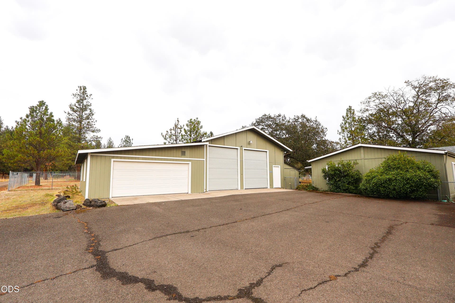 2 Shop 1. Photo 2 of 20, 110 Mason Road, Eagle Point, OR 97524