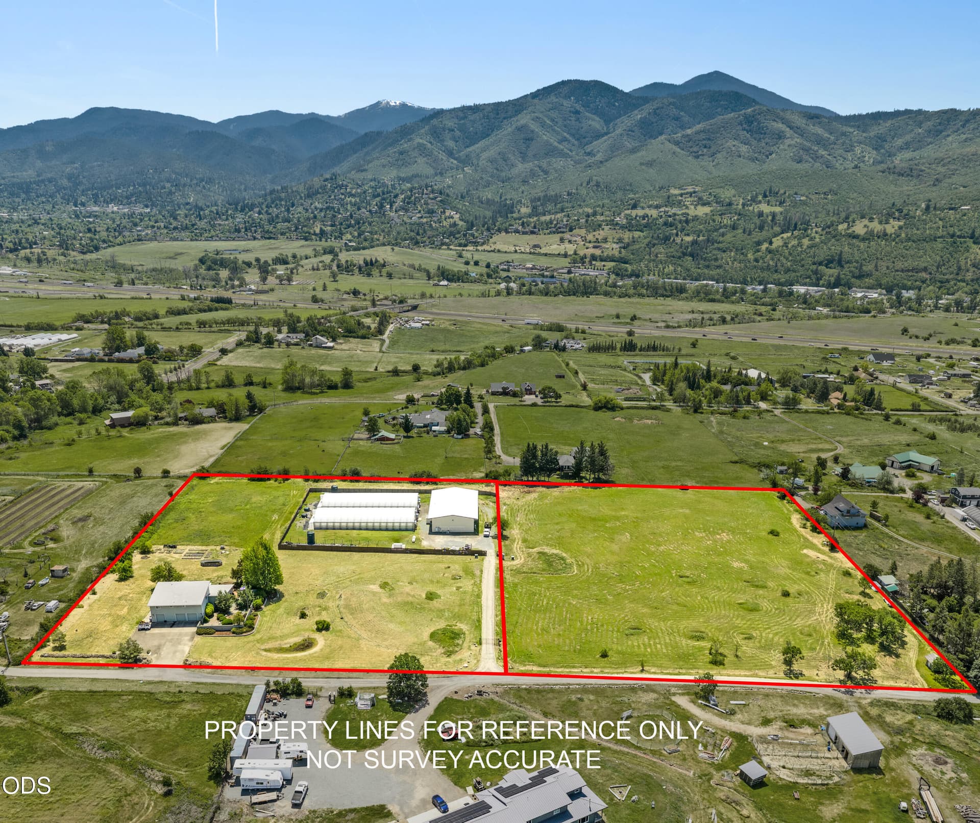 ApxEBL00003L. Photo 2 of 52, 380 E Butler Lane, Ashland, OR 97520