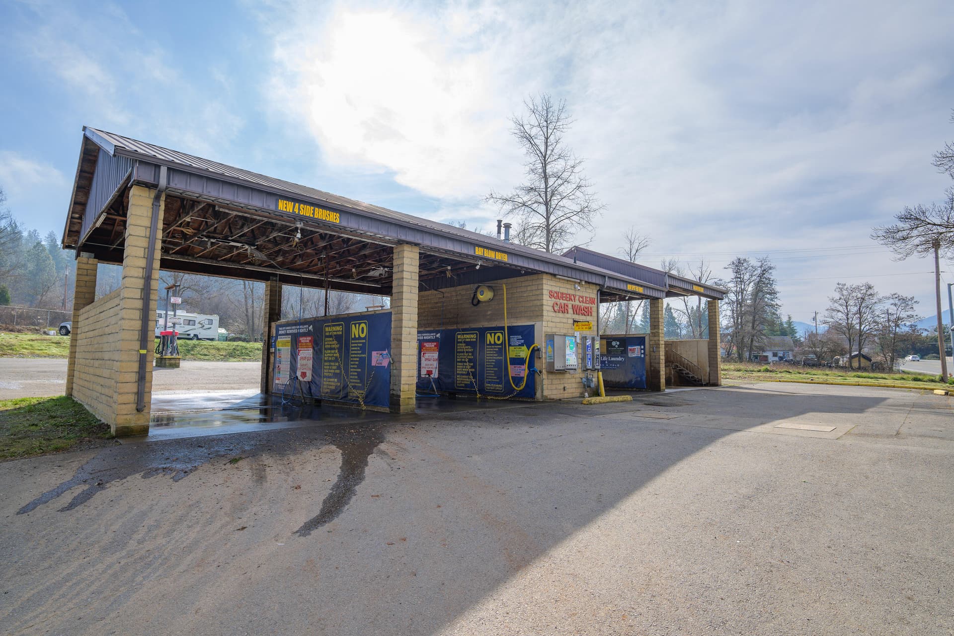 Front Elevation. Photo 1 of 28, 2521 Williams Highway, Grants Pass, OR 97527