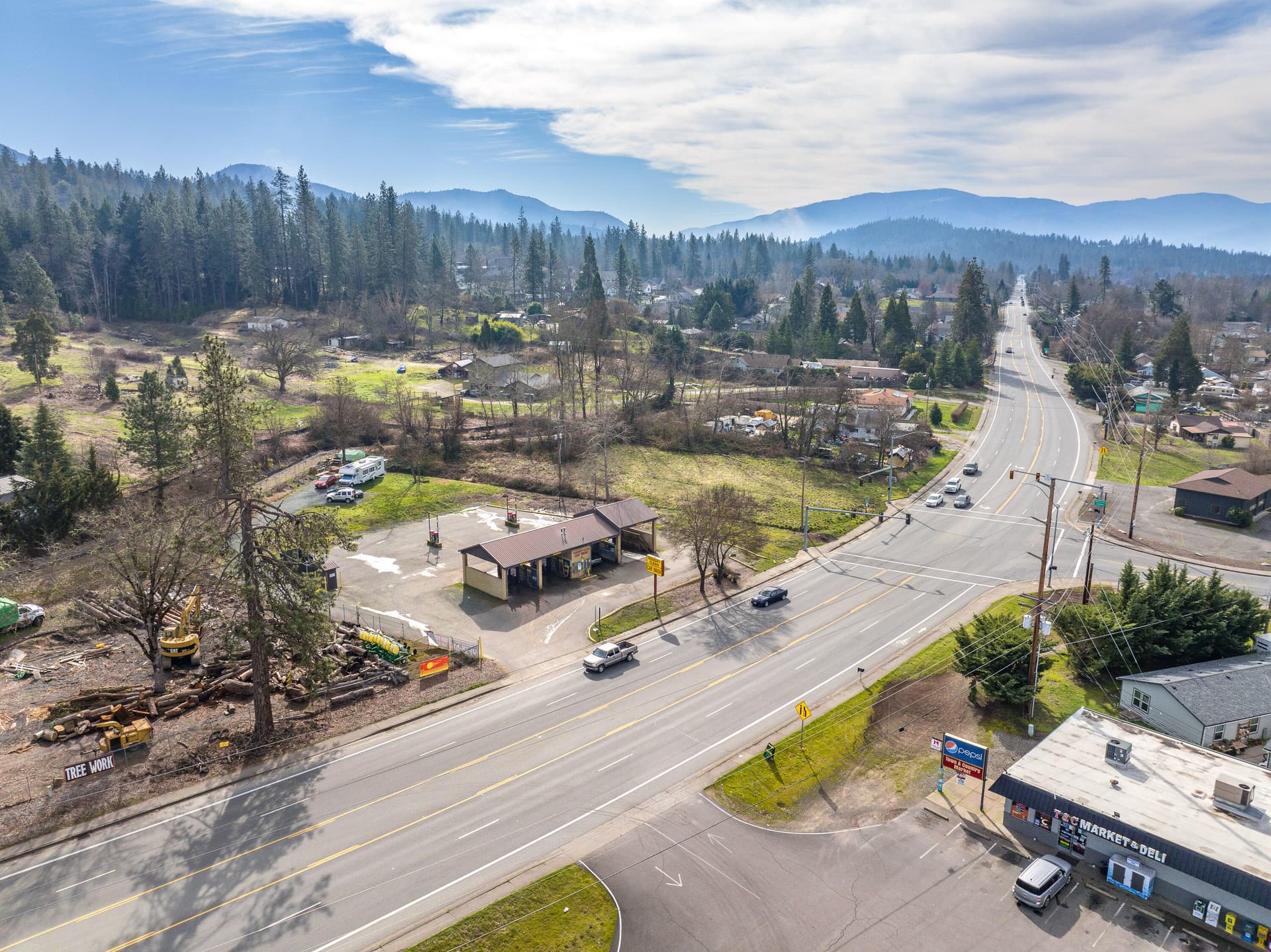 SqueakyCleanCarWash-004. Photo 4 of 28, 2521 Williams Highway, Grants Pass, OR 97527