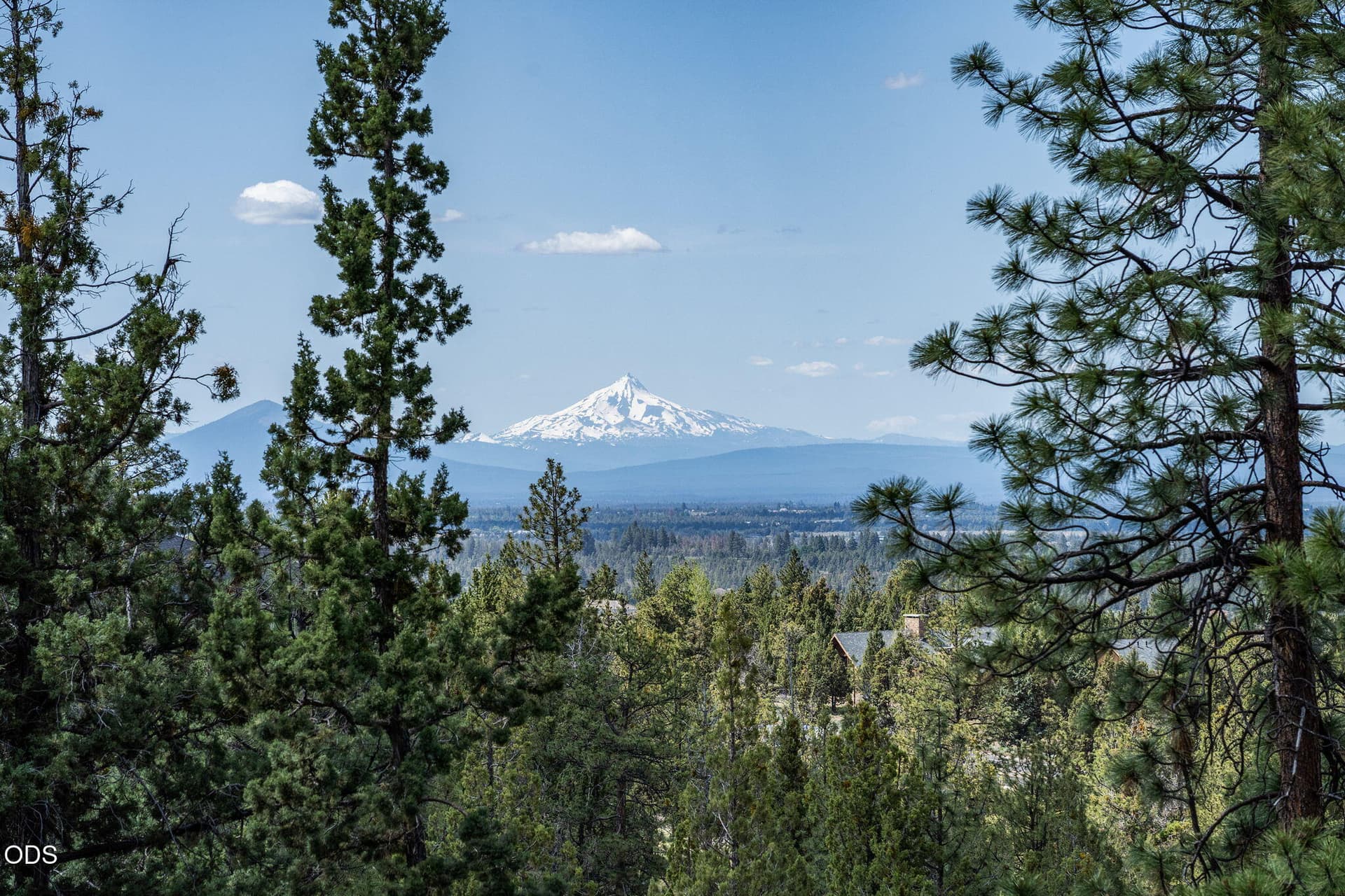 00.1.. Photo 2 of 35, 3341 NW Panorama Drive, Bend, OR 97703