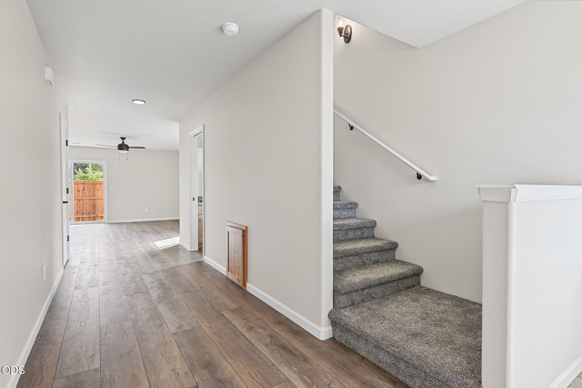 6-web-or-mls-171 Champagne006. Photo 3 of 24, 171 SE Champagne Court, Grants Pass, OR 97527