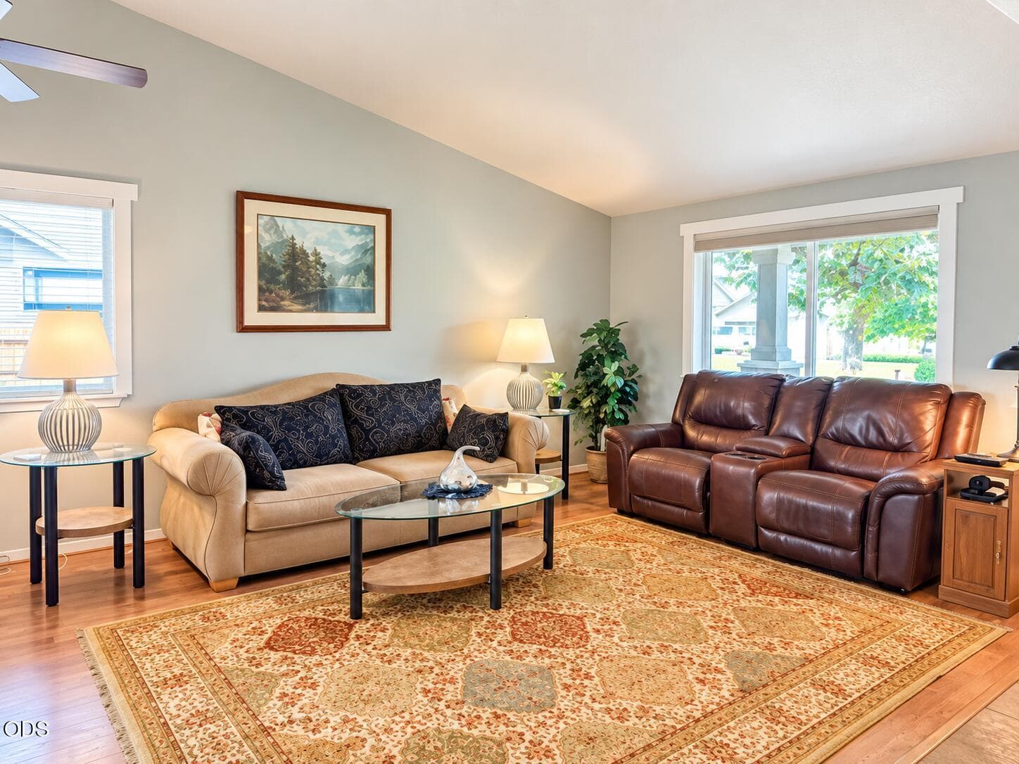 living room2. Photo 4 of 36, 2155 NW 22nd Street, Redmond, OR 97756
