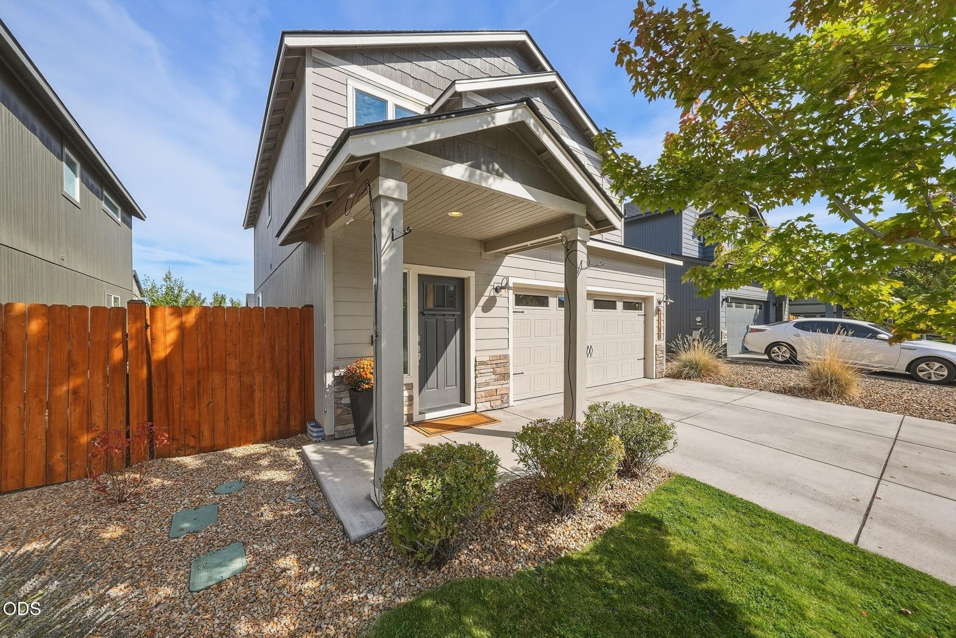 4-web-or-mls-Riley-Visuals-4. Photo 4 of 61, 21188 SE Azalia Avenue, Bend, OR 97702