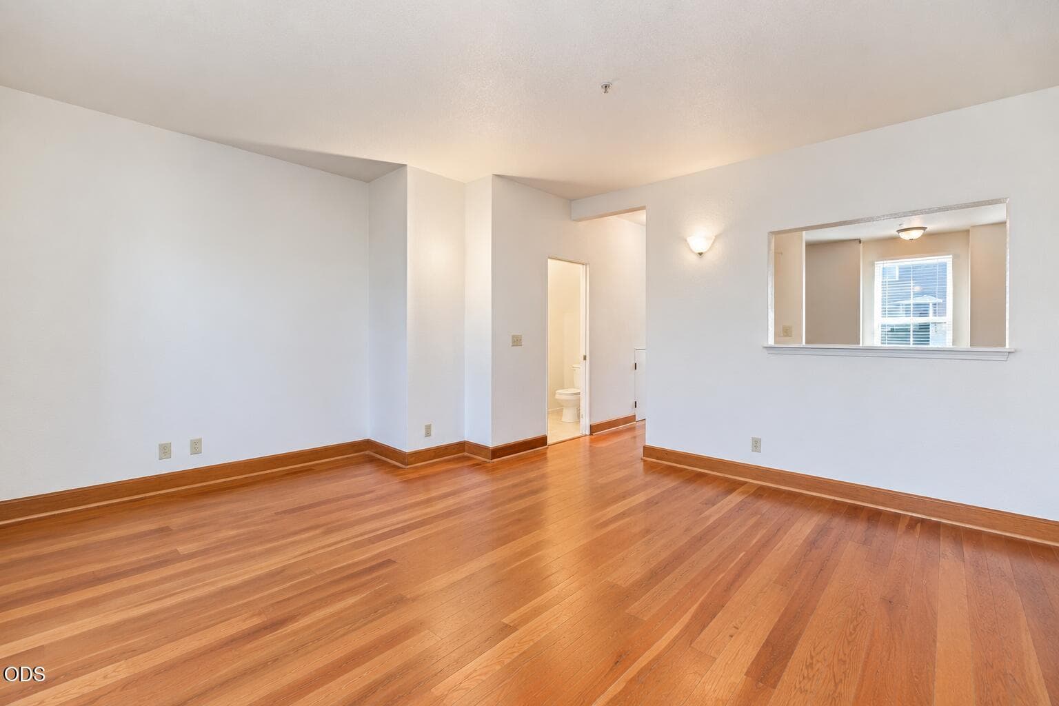 8. Photo 5 of 18, 49 California Street, Ashland, OR 97520