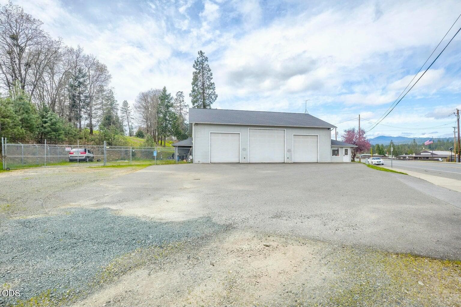 20250428175009600357000000-o. Photo 3 of 9, 103 Merlin Road, Merlin, OR 97532