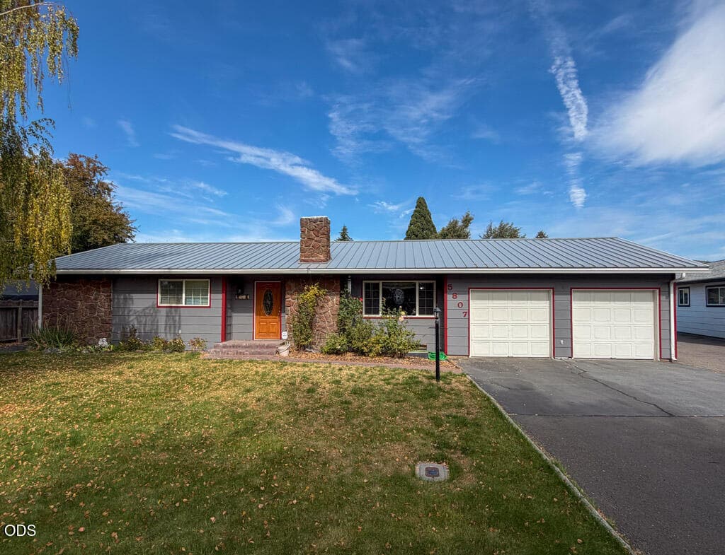 1. Photo 1 of 66, 5807 Southgate Drive, Klamath Falls, OR 97603