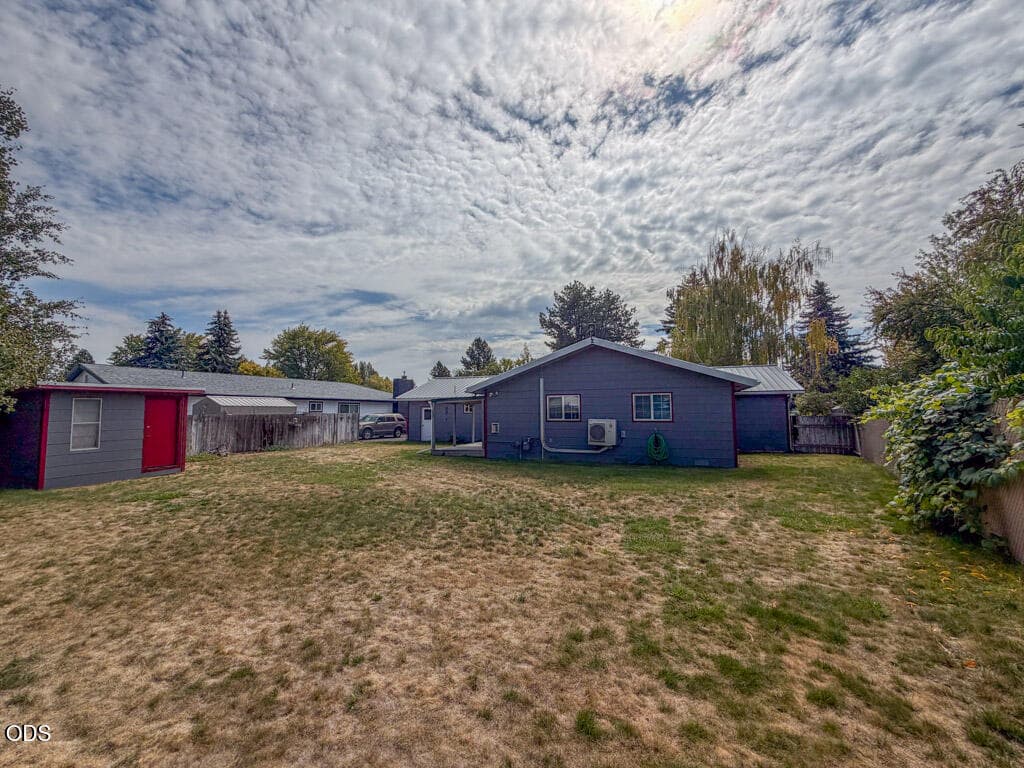 4. Photo 4 of 66, 5807 Southgate Drive, Klamath Falls, OR 97603
