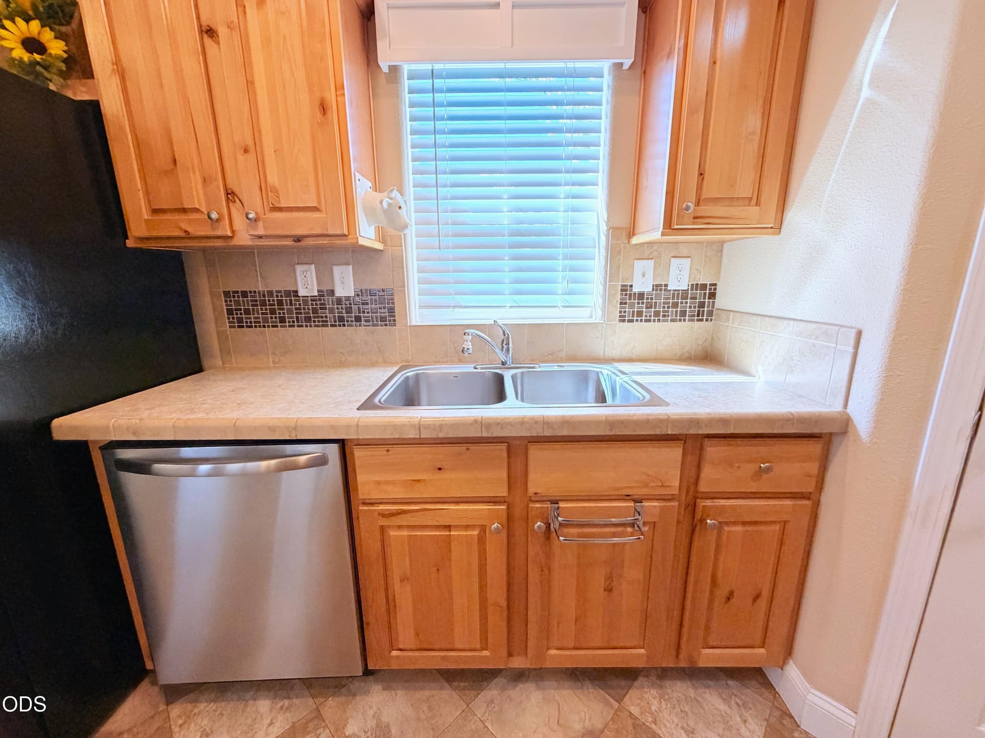 5. Photo 5 of 27, 204 Kingsley Drive, Grants Pass, OR 97526