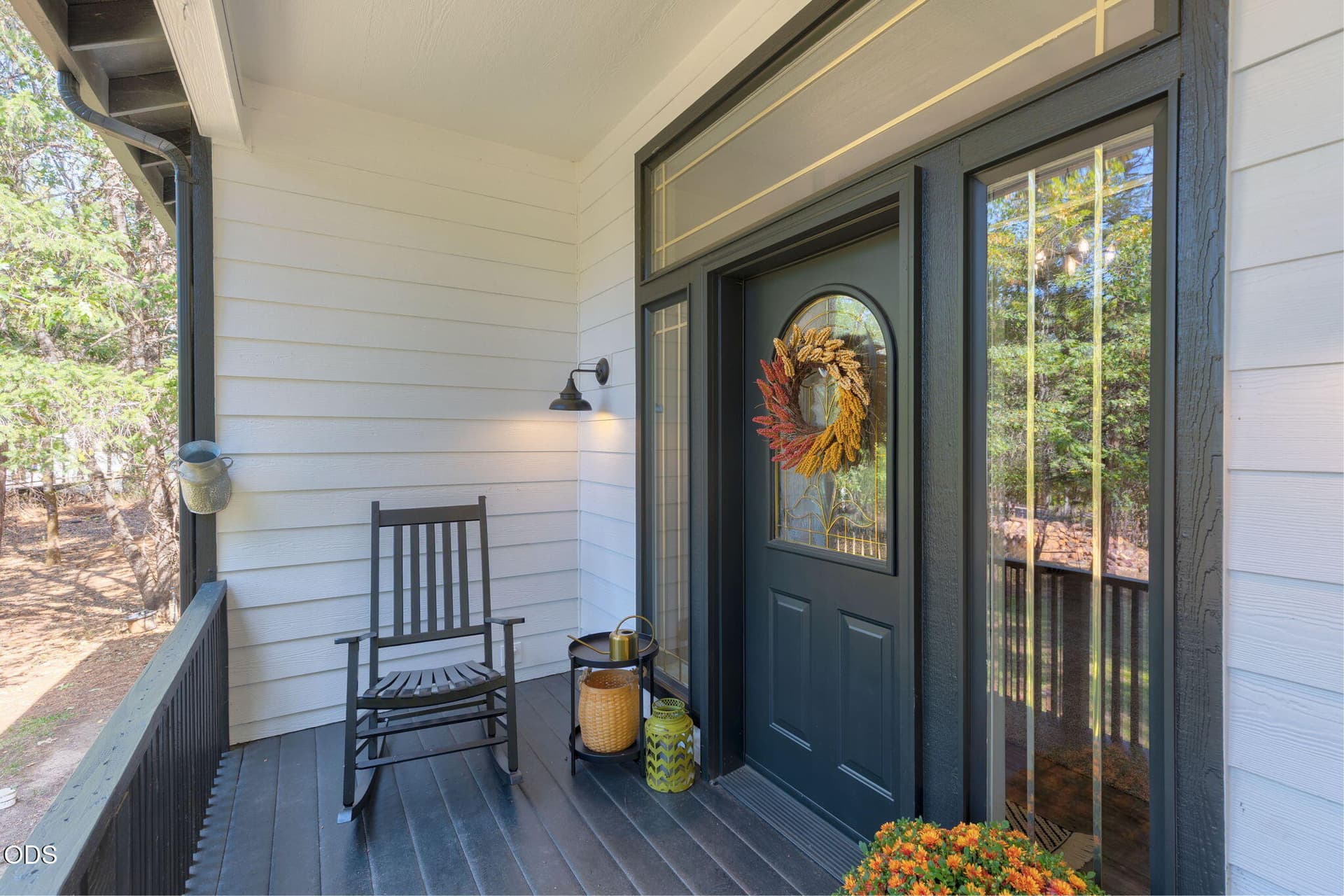 Front Porch. Photo 4 of 31, 495 Sugar Pine Drive, Merlin, OR 97532