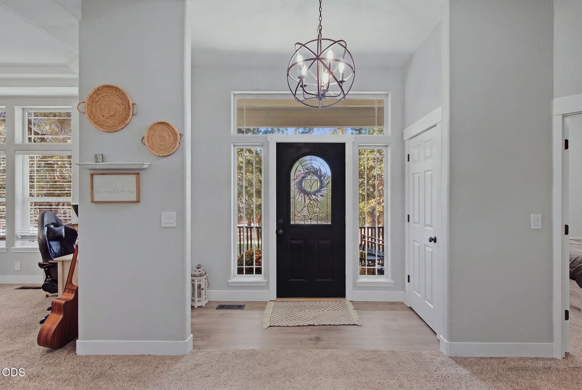 Front Entry. Photo 5 of 31, 495 Sugar Pine Drive, Merlin, OR 97532