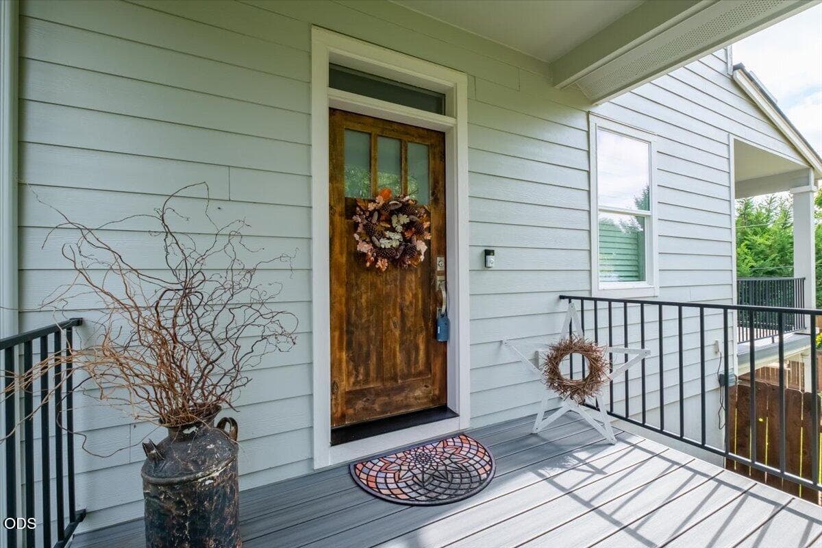 5. Photo 5 of 50, 116 NE 13th Avenue, Albany, OR 97321