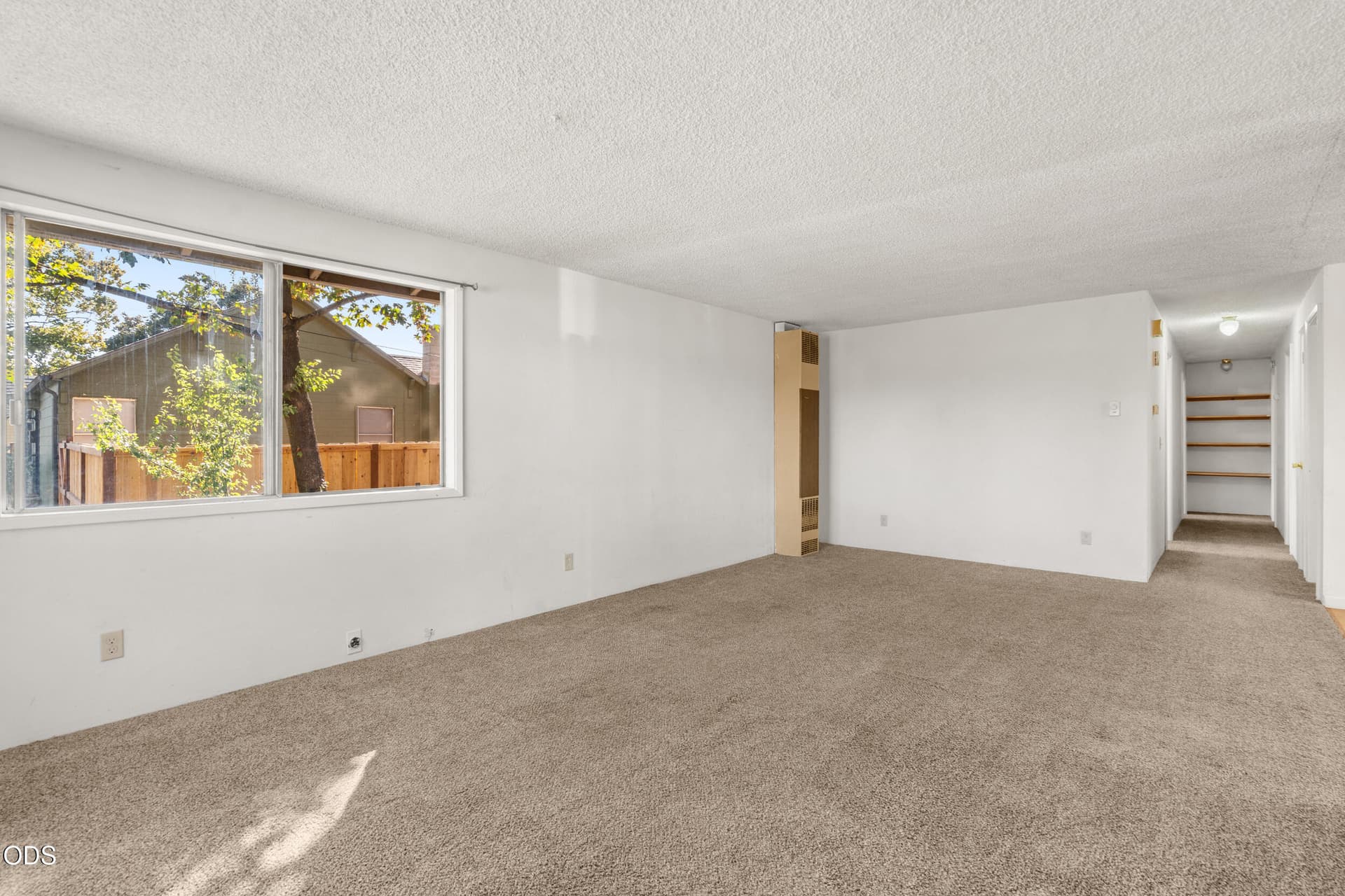 947 dakota ave-02. Photo 2 of 29, 947 Dakota Avenue, Medford, OR 97501