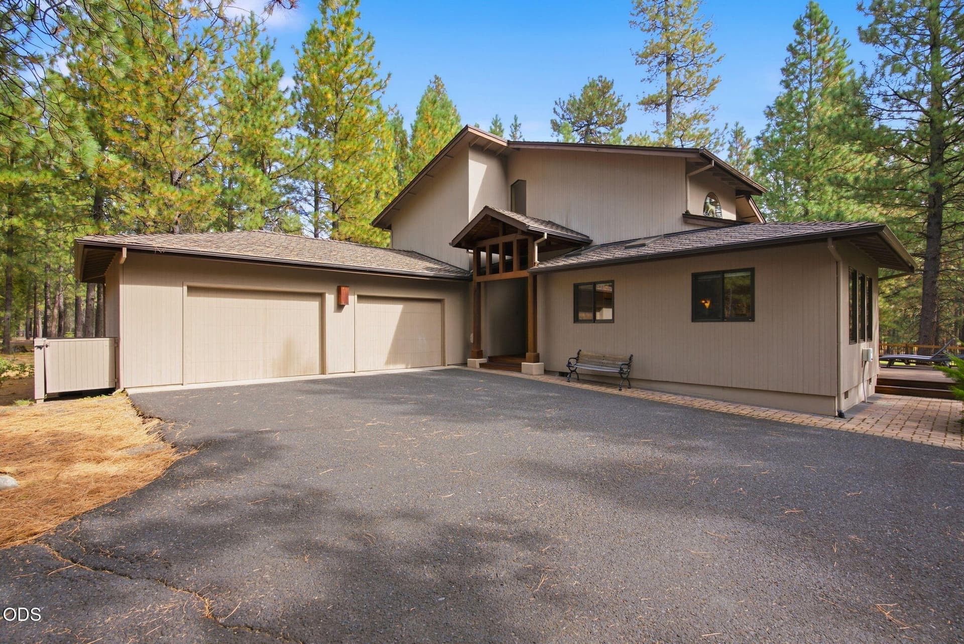2-web-or-mls-Riley-Visuals-2. Photo 2 of 48, 70186 Viburnum Way, Black Butte Ranch, OR 97759