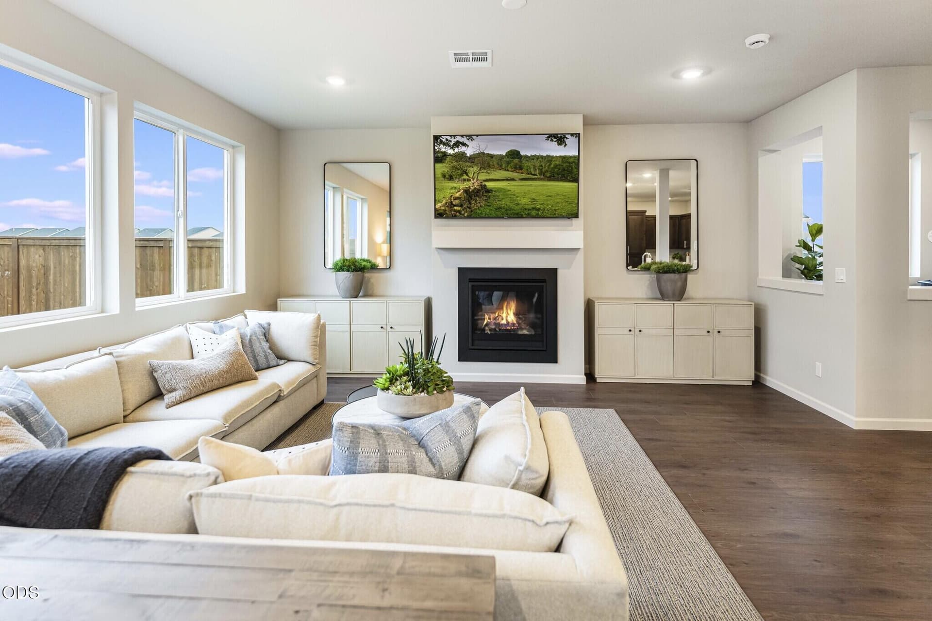 Ashland Interior 9. Photo 5 of 26, 63118 NE Henningsen Pl, Bend, OR 97701