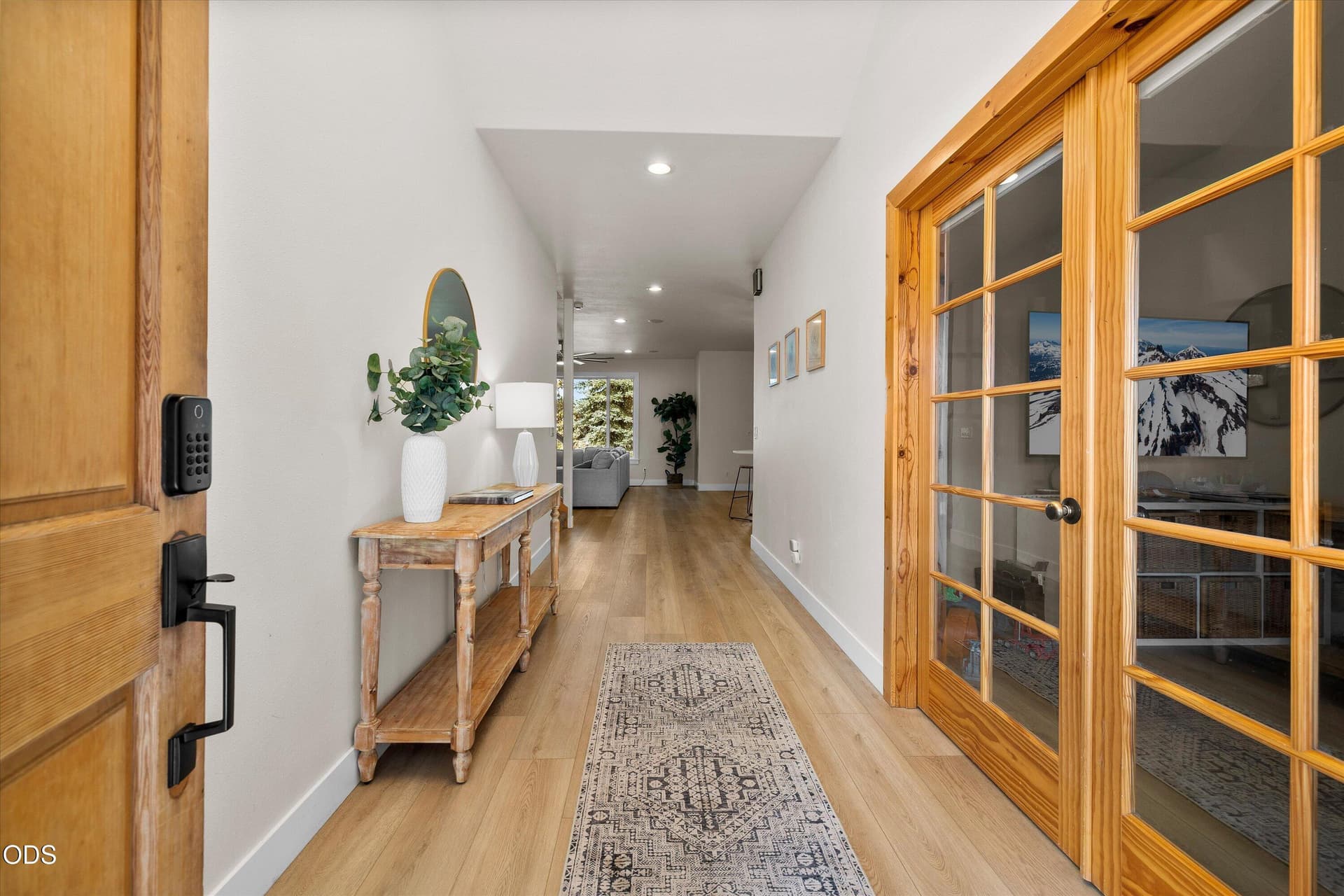 entry hallway. Photo 5 of 50, 2048 NE Cradle Mountain Way, Bend, OR 97701