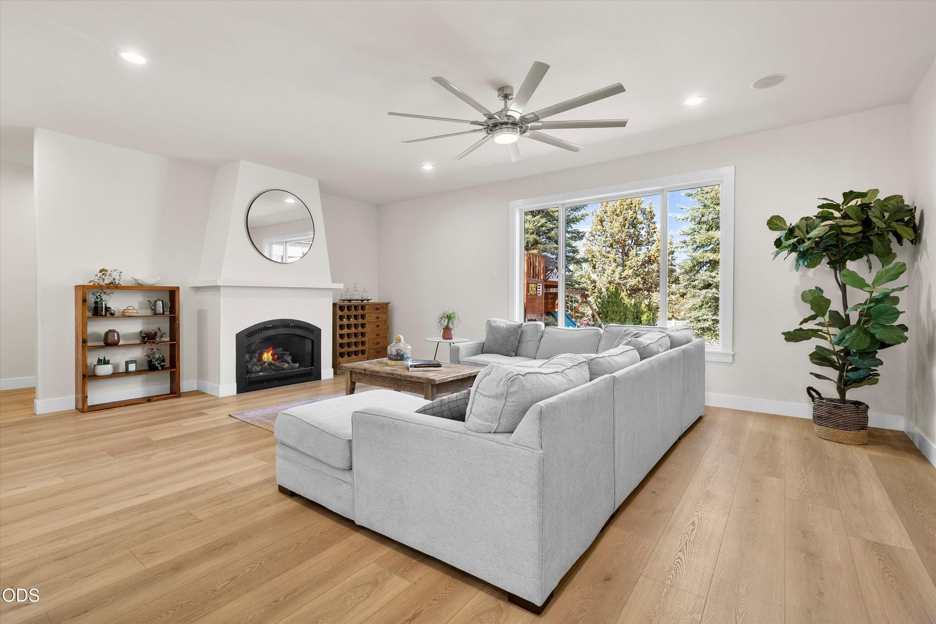 Livingroom Wide Plank LVP Floors. Photo 2 of 50, 2048 NE Cradle Mountain Way, Bend, OR 97701