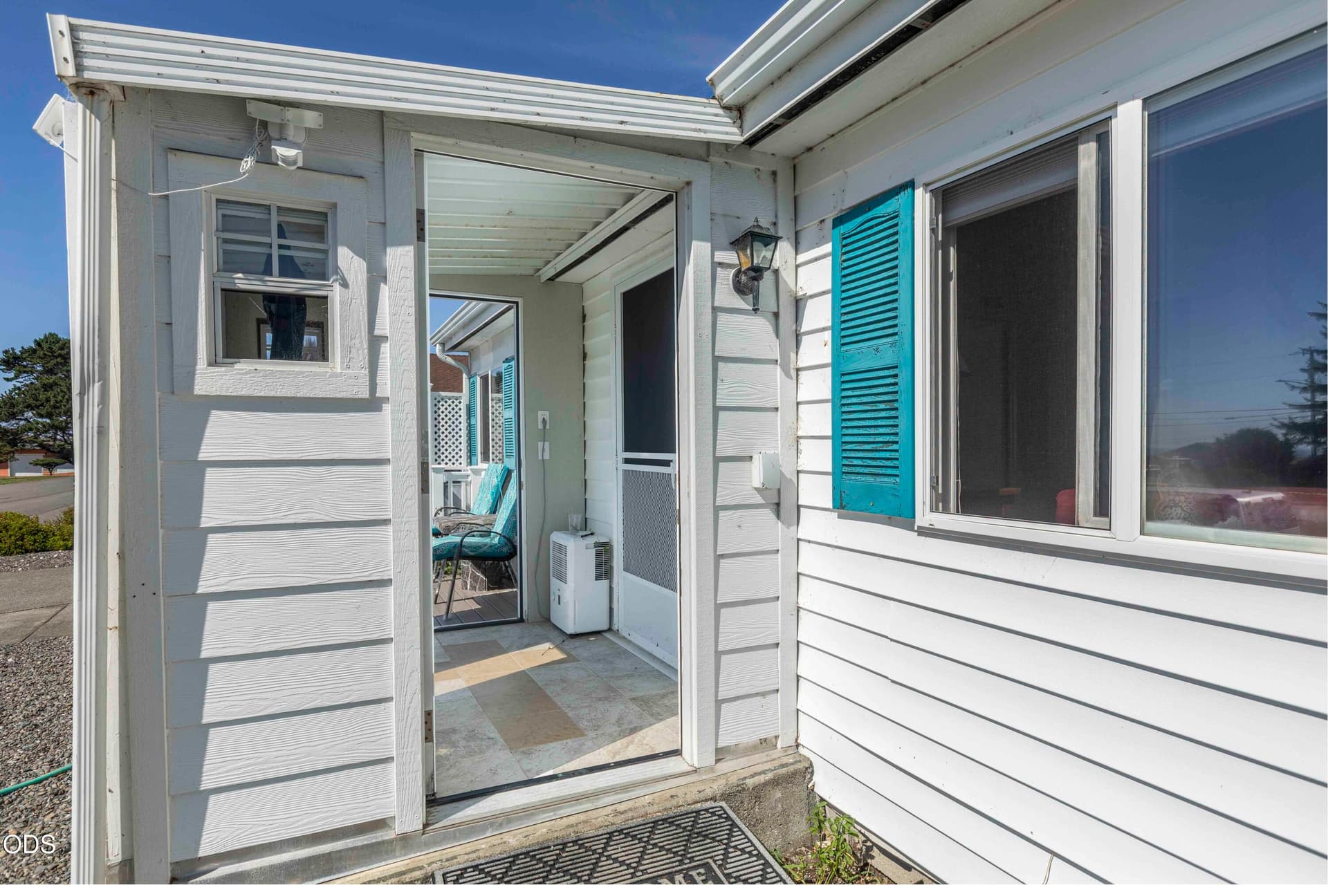 003porch. Photo 3 of 23, 1205 Rowland Lane, Brookings, OR 97415