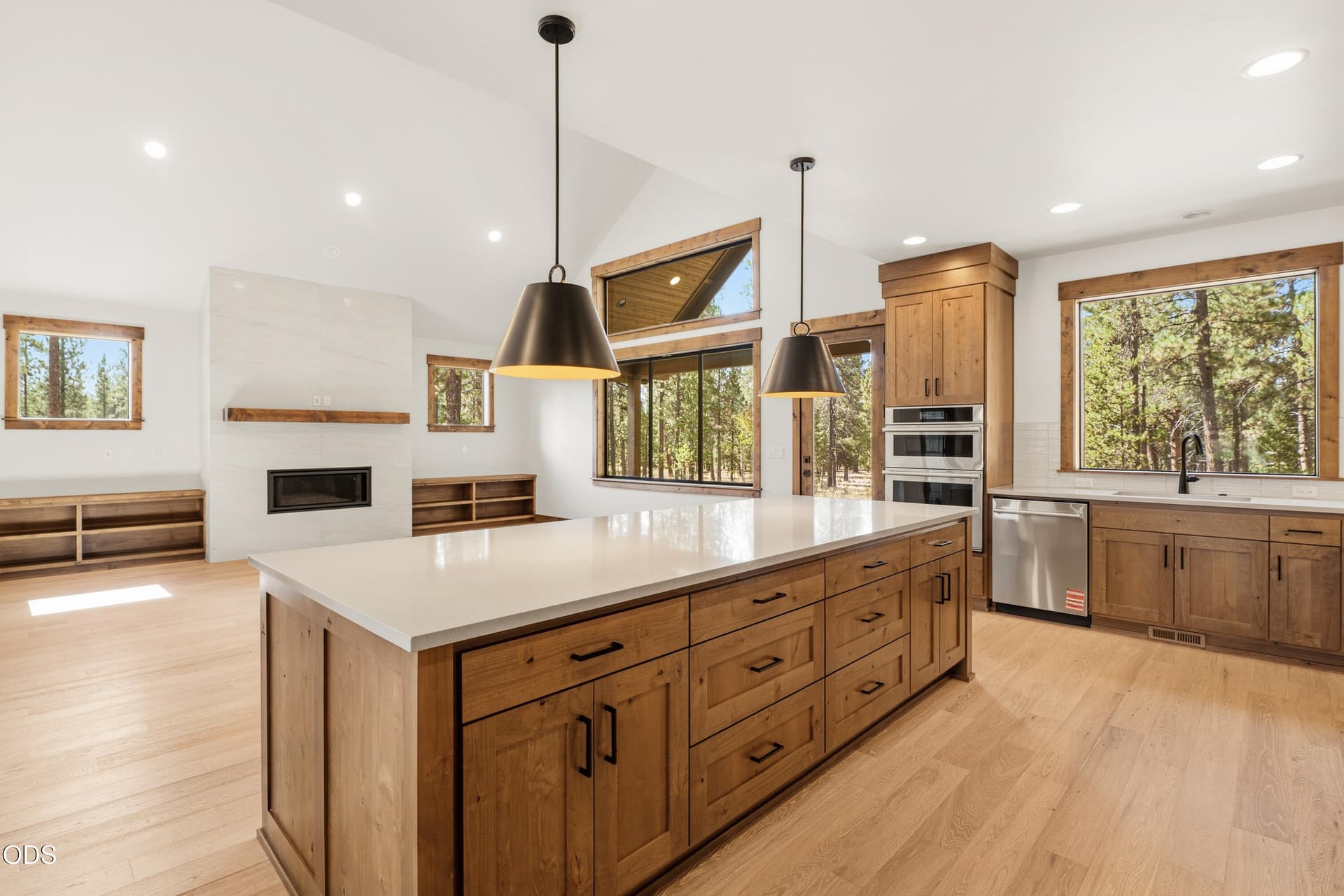 20-Kitchen. Photo 5 of 24, 56484 Elk Run Drive Unit 496, Bend, OR 97707
