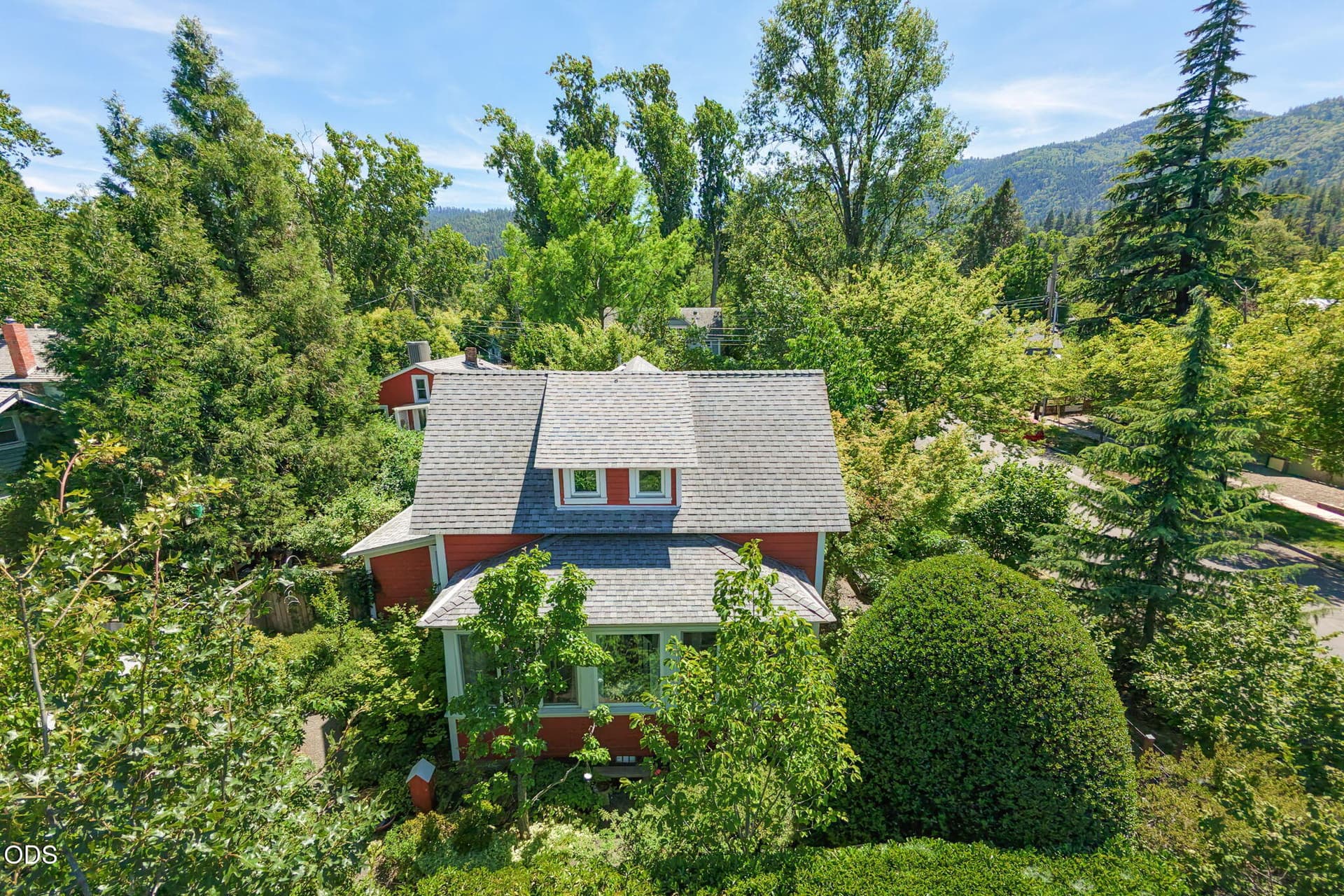 Apx5S00117. Photo 1 of 107, 164 5th Street, Ashland, OR 97520