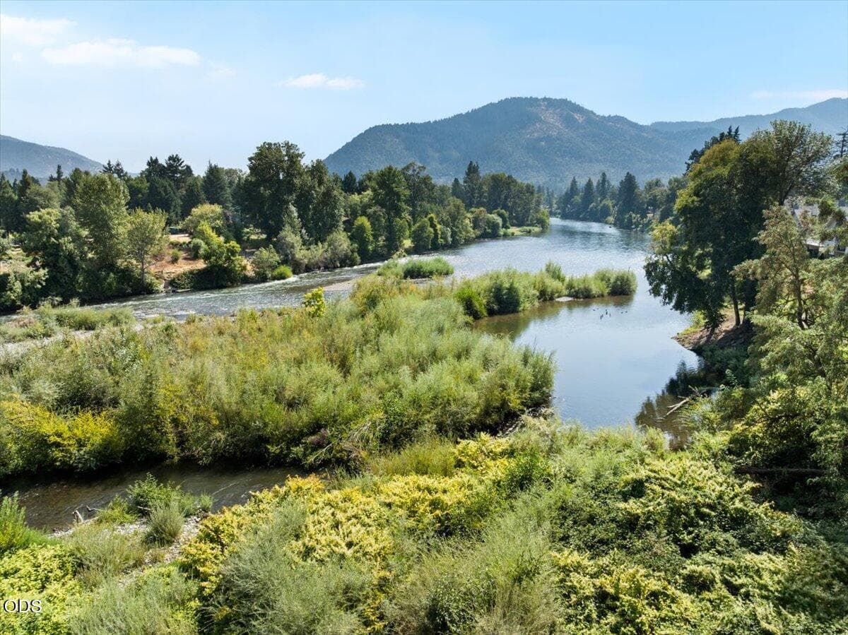 51-DJI_0816. Photo 2 of 49, 900 SE Mystic Drive, Grants Pass, OR 97527
