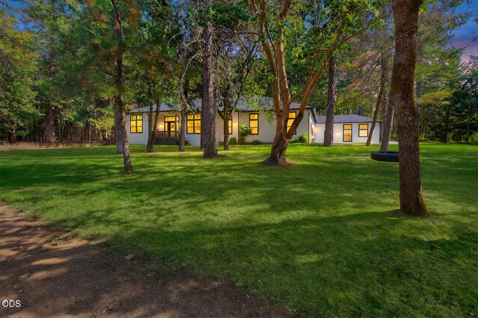 Country Paradise. Photo 1 of 31, 495 Sugar Pine Drive, Merlin, OR 97532