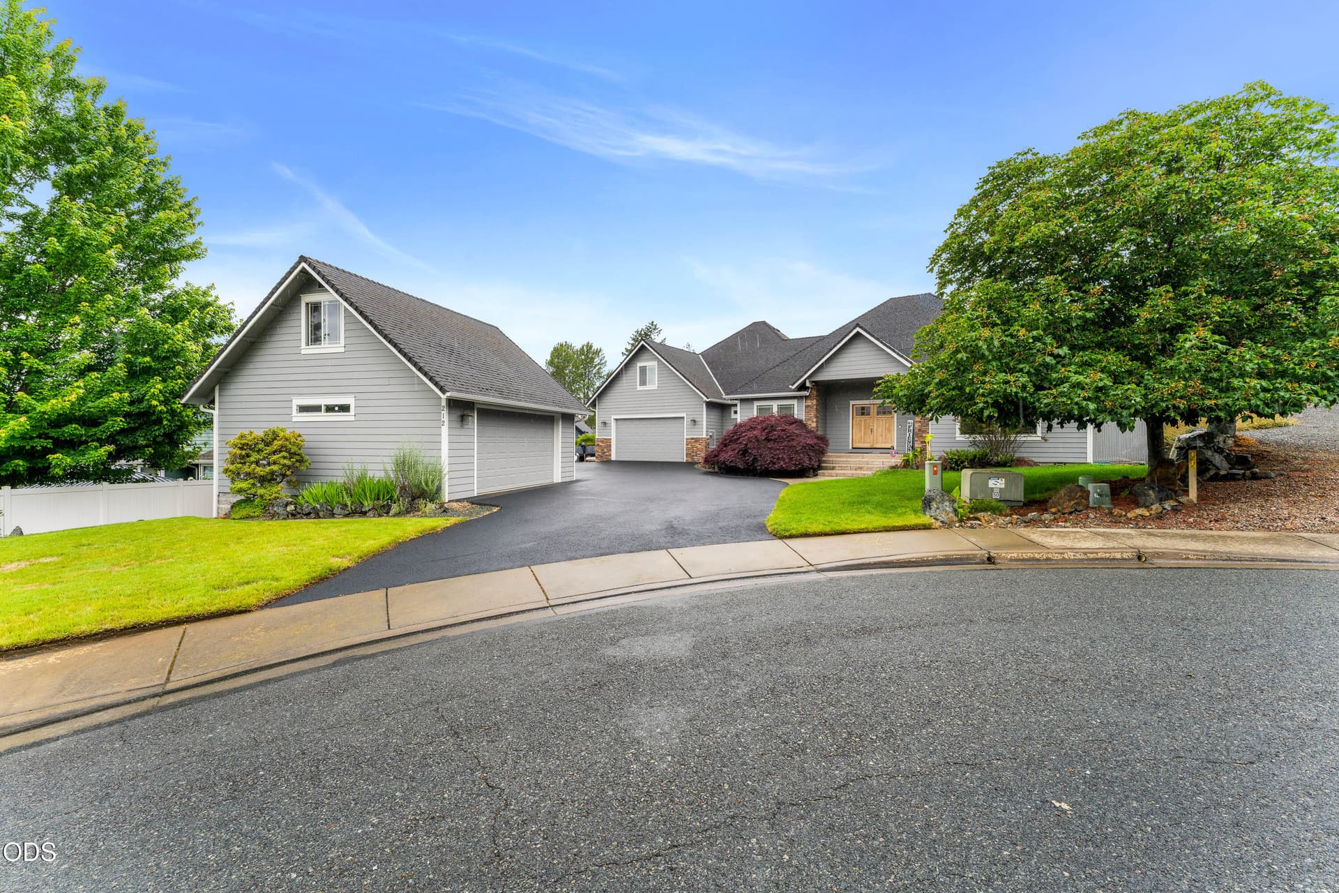 21-EXT (21 of 23). Photo 1 of 49, 212 NW Canyon View Drive, Grants Pass, OR 97526