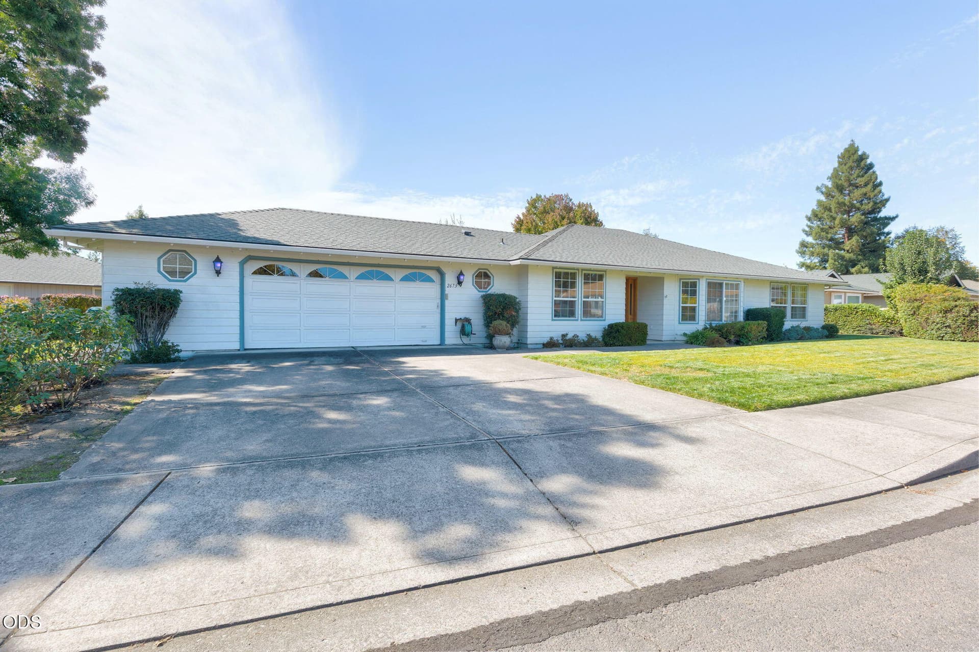 large-01a0d4a1-8d8f-722d-9b9b-8c529652c2. Photo 3 of 26, 2673 Brookside Drive, Medford, OR 97504