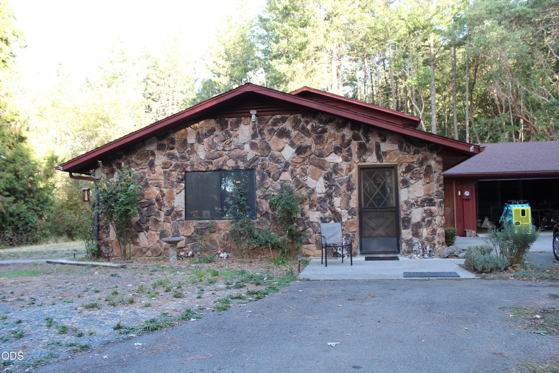 IMG_4156. Photo 3 of 40, 333 Greens Creek Road, Grants Pass, OR 97527