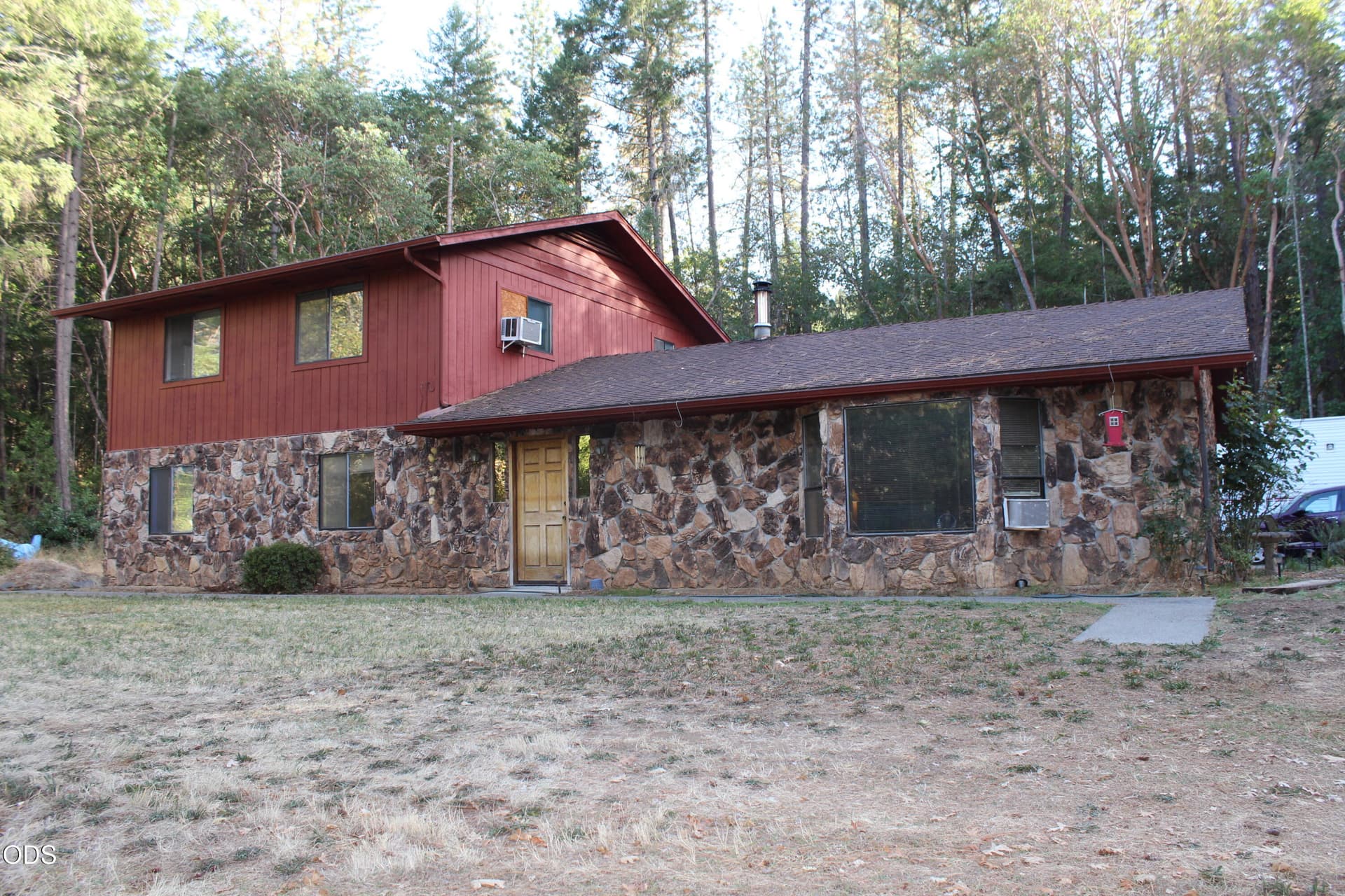 IMG_4160. Photo 2 of 40, 333 Greens Creek Road, Grants Pass, OR 97527