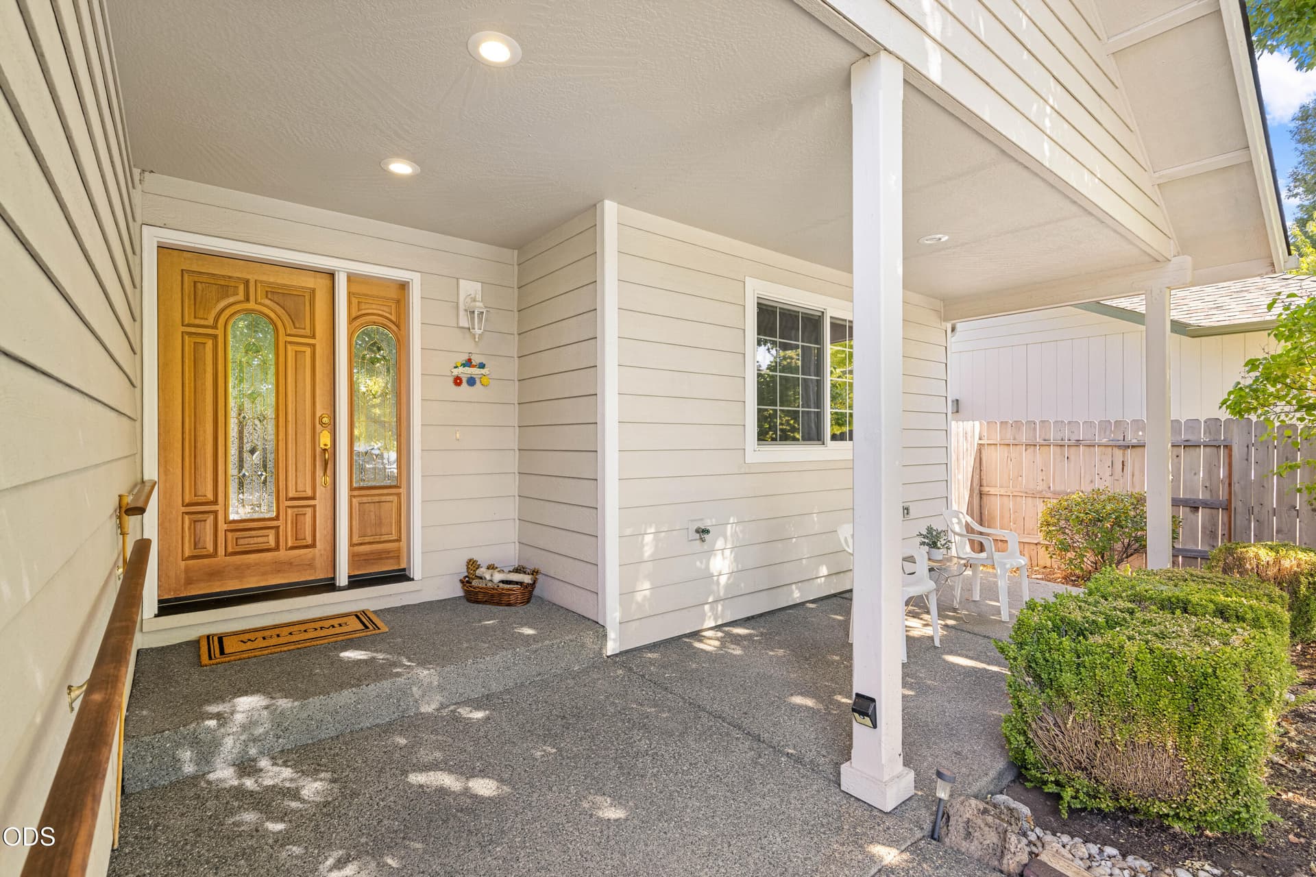 EP1A8599. Photo 2 of 32, 1810 SW J Street, Grants Pass, OR 97526