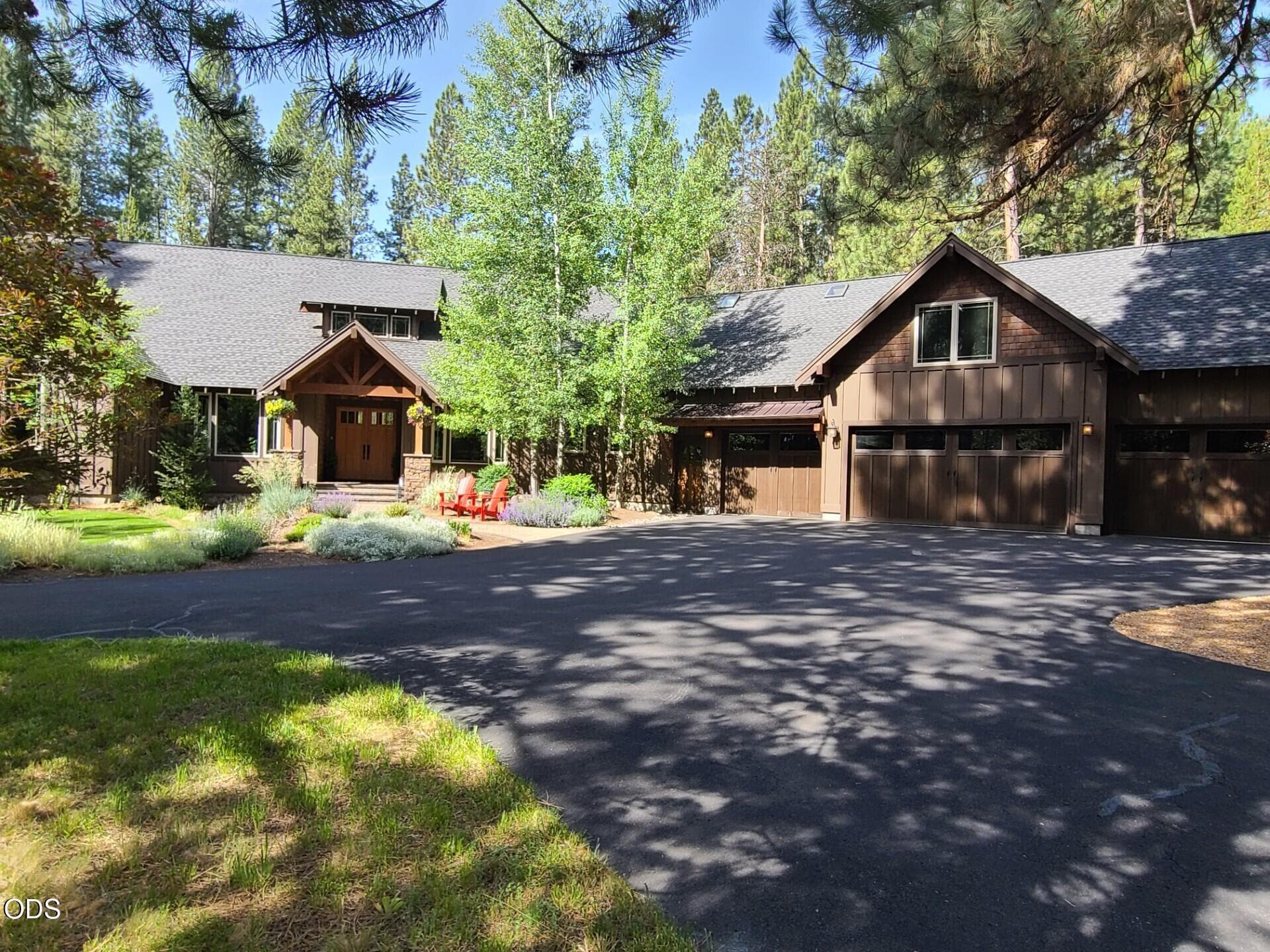 01. Photo 2 of 64, 54937 Forest Lane, Bend, OR 97707