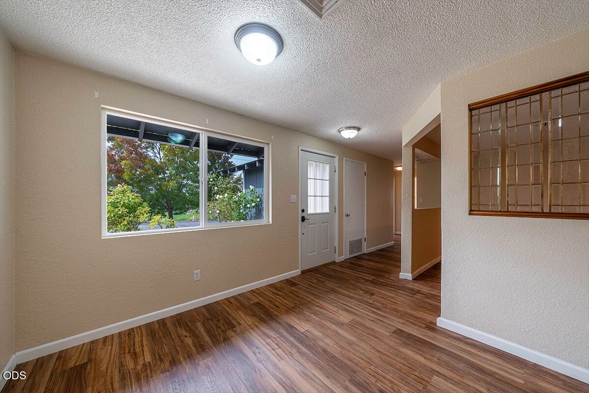 DSC03801-Edit. Photo 5 of 32, 112 Saxbury Drive, Central Point, OR 97502