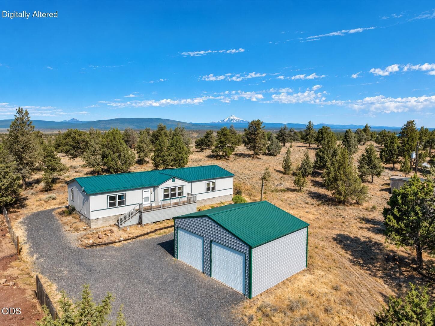 Front. Photo 1 of 24, 8628 SW Crater Loop Road, Terrebonne, OR 97760