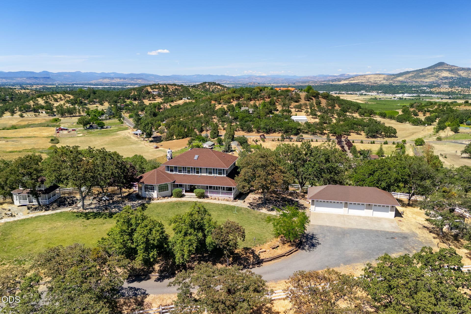 1. Photo 1 of 52, 5311 Pioneer Road, Medford, OR 97501