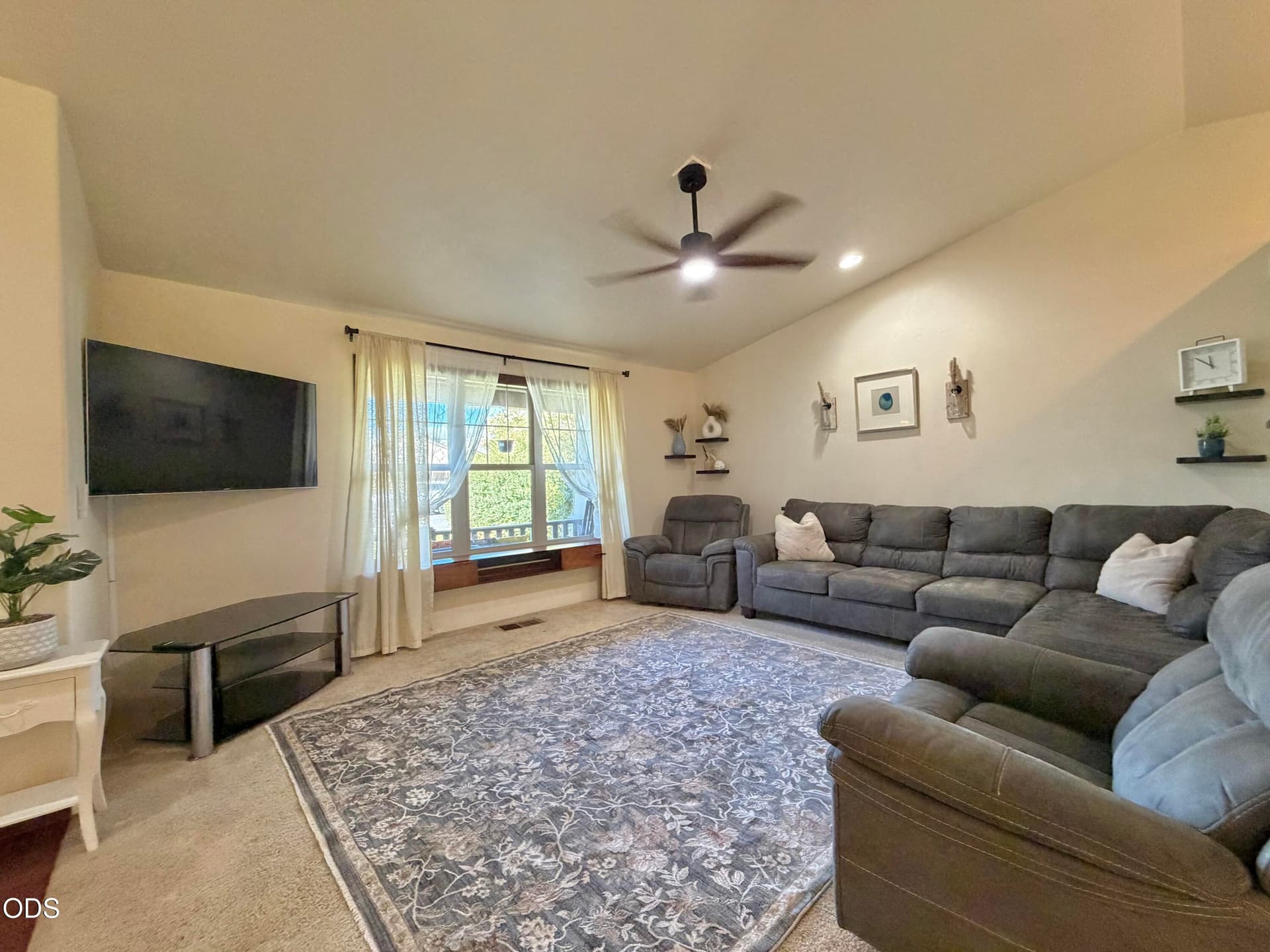 IMG_1948. Photo 5 of 23, 3235 Paramont Street, Klamath Falls, OR 97603