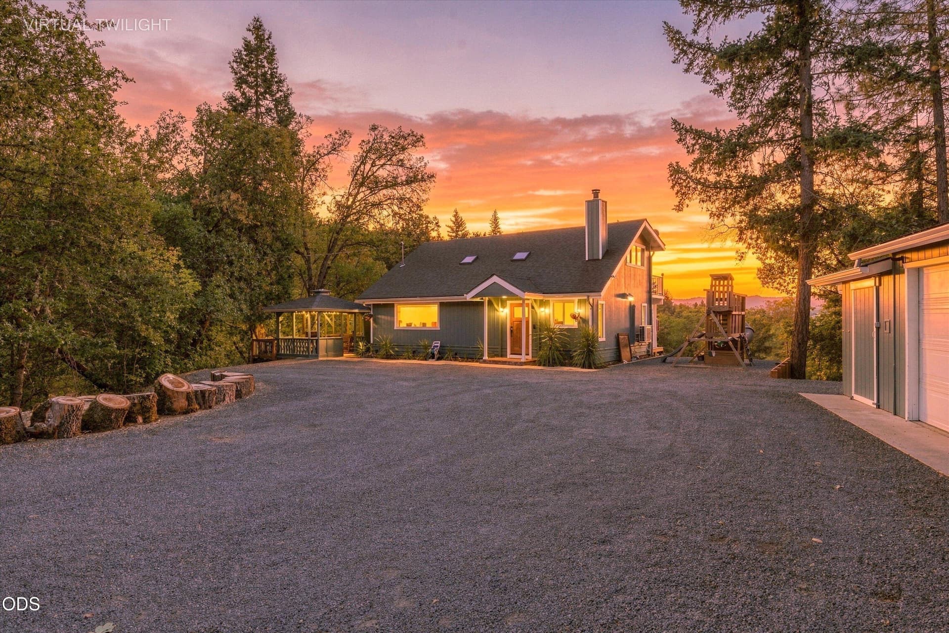 01-Twilight 433 Hawksdale Dr-1. Photo 1 of 58, 433 Hawksdale Drive, Grants Pass, OR 97526