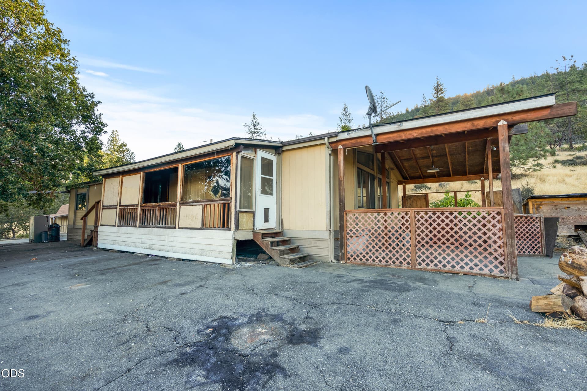 1_ 2549 granite hill rd-05. Photo 2 of 46, 2549 Granite Hill Road, Grants Pass, OR 97526
