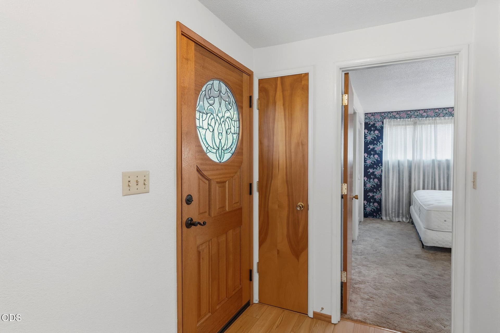 14-web-or-mls-203-s-rose-st. Photo 3 of 43, 203 S Rose Street, Phoenix, OR 97535