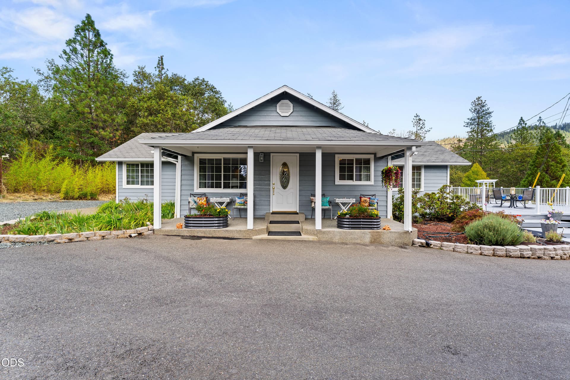 13-EXT (9 of 26). Photo 2 of 55, 8939 Monument Drive, Grants Pass, OR 97526