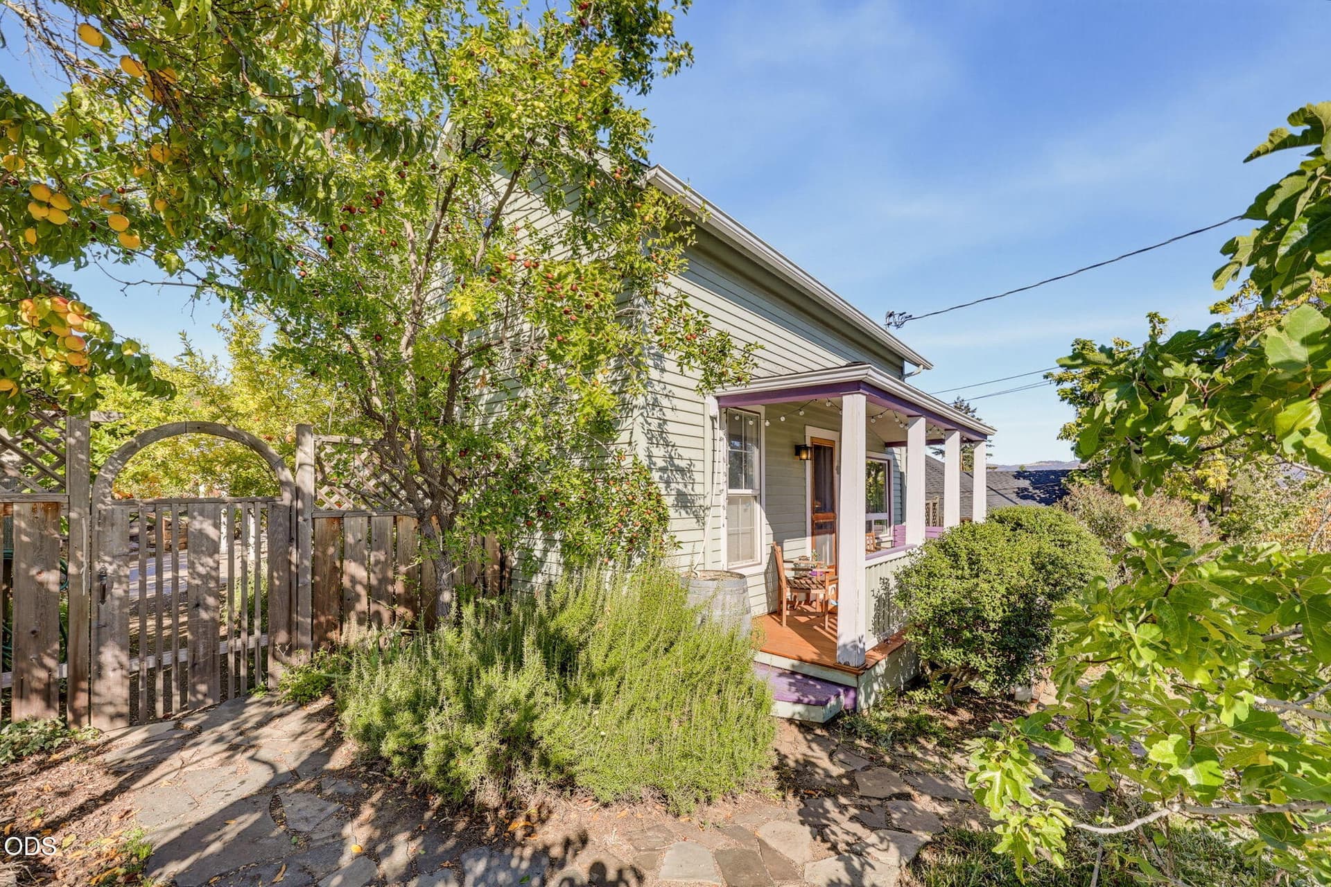 ApxRS00001. Photo 3 of 52, 487 Rock Street, Ashland, OR 97520