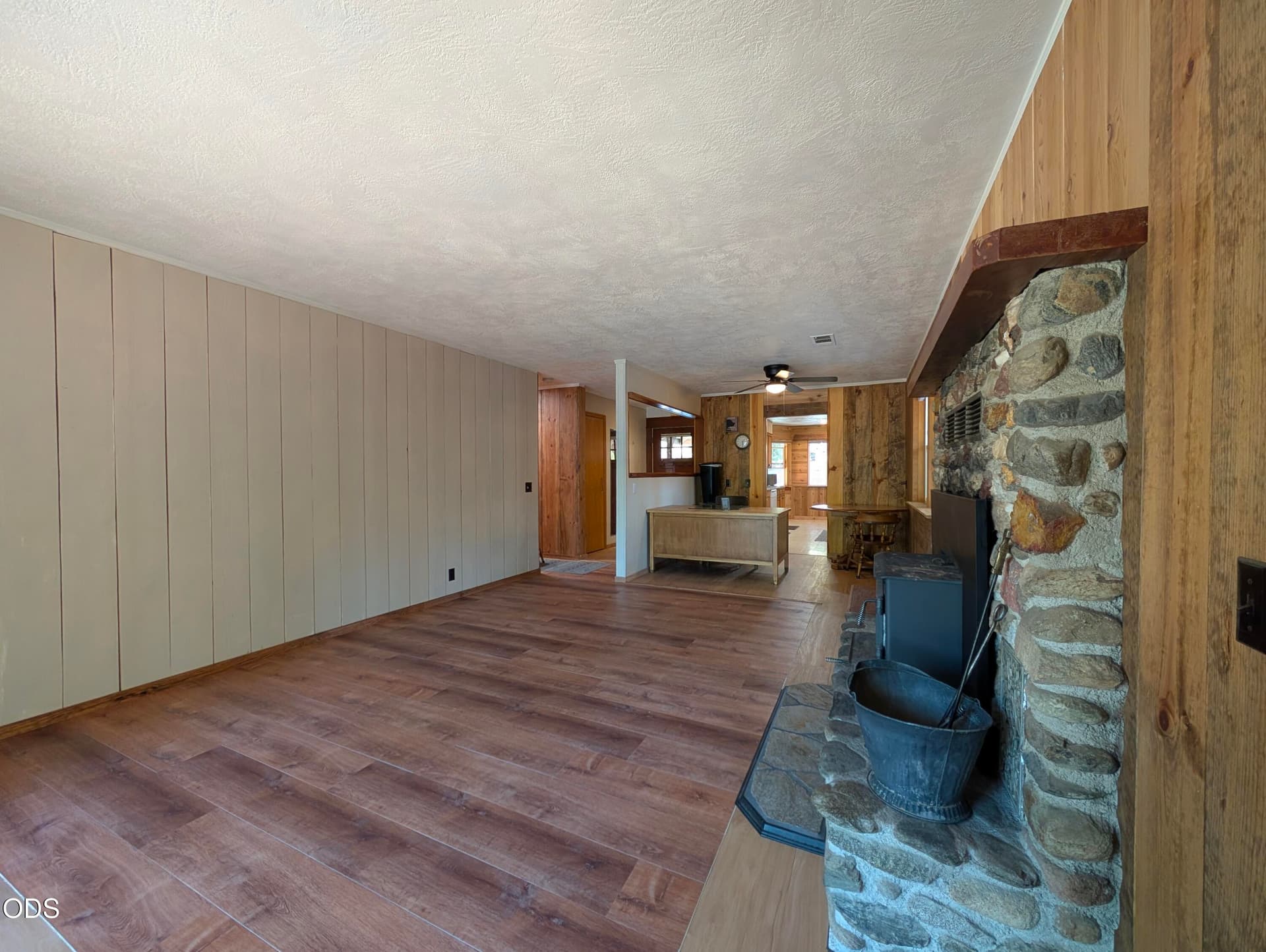 Living room. Photo 5 of 23, 11851 Upper Applegate Road, Jacksonville, OR 97530