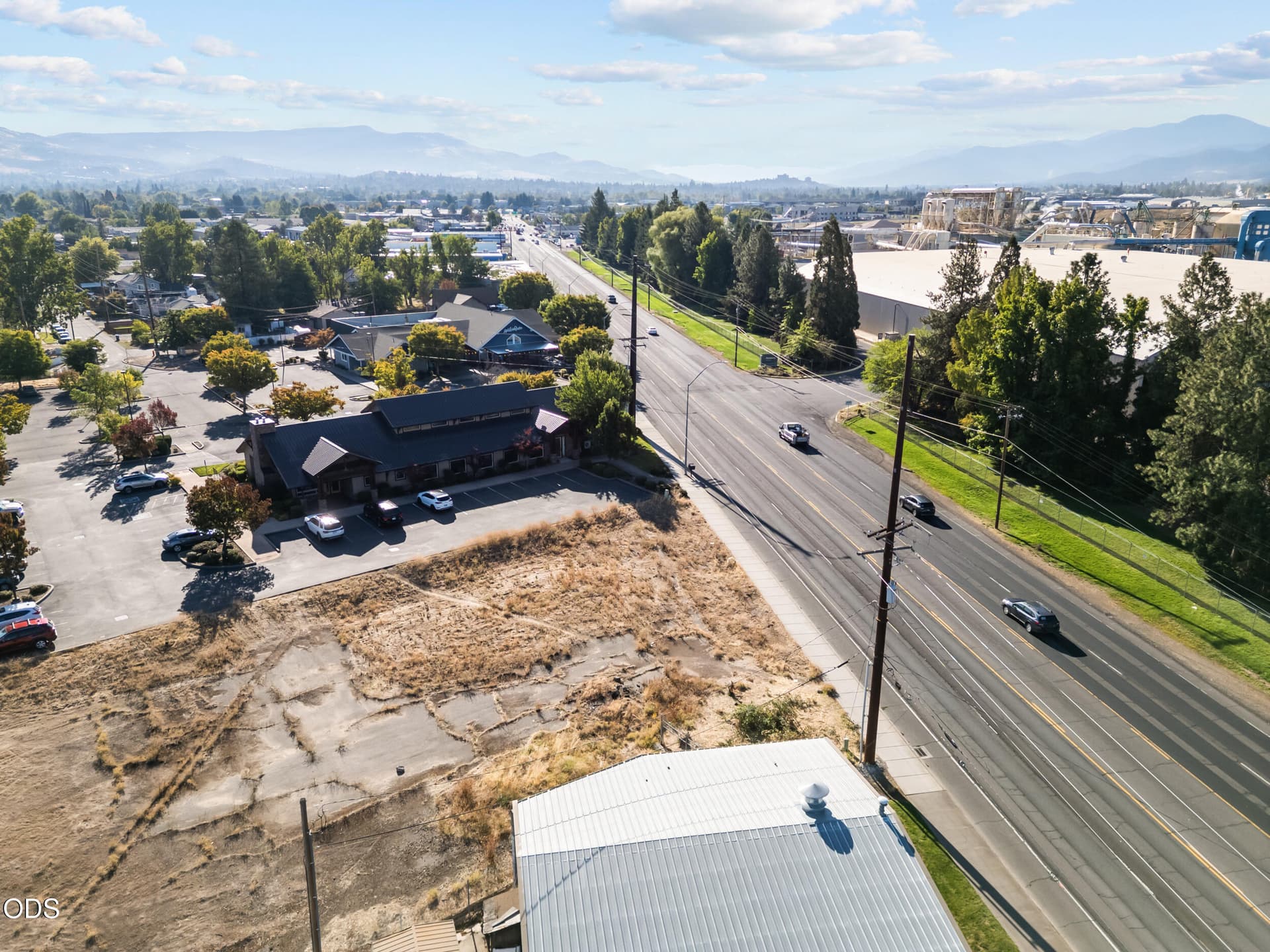 2698_n_pacific_hwy-drone-02[1]. Photo 5 of 15, 2698 N Pacific Highway, Medford, OR 97501