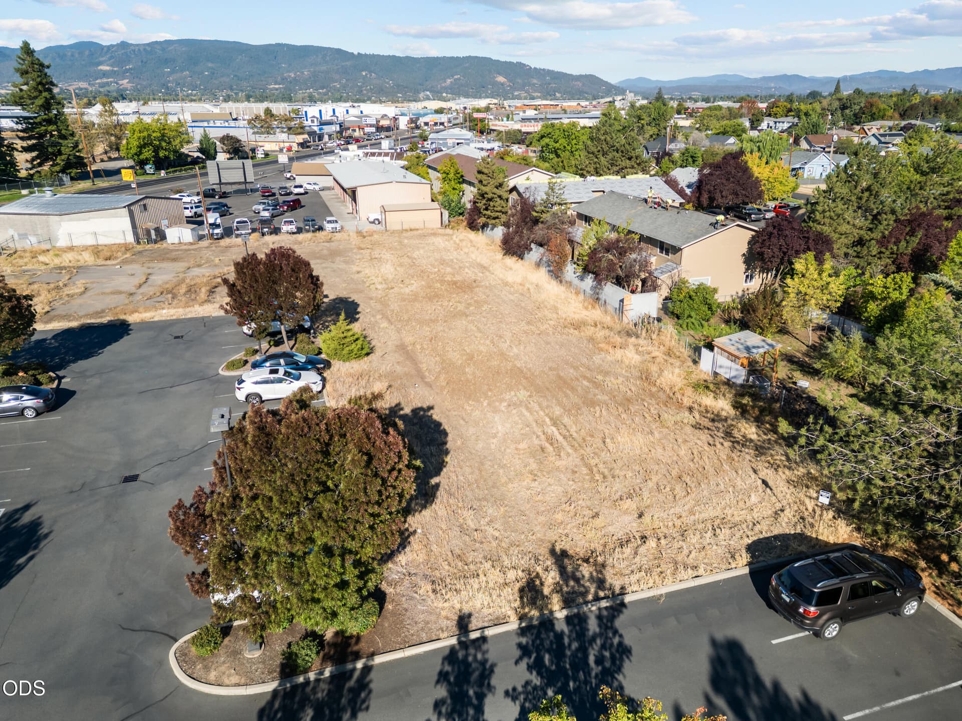 _2698 n pacific hwy-drone-06. Photo 3 of 15, 2698 N Pacific Highway, Medford, OR 97501